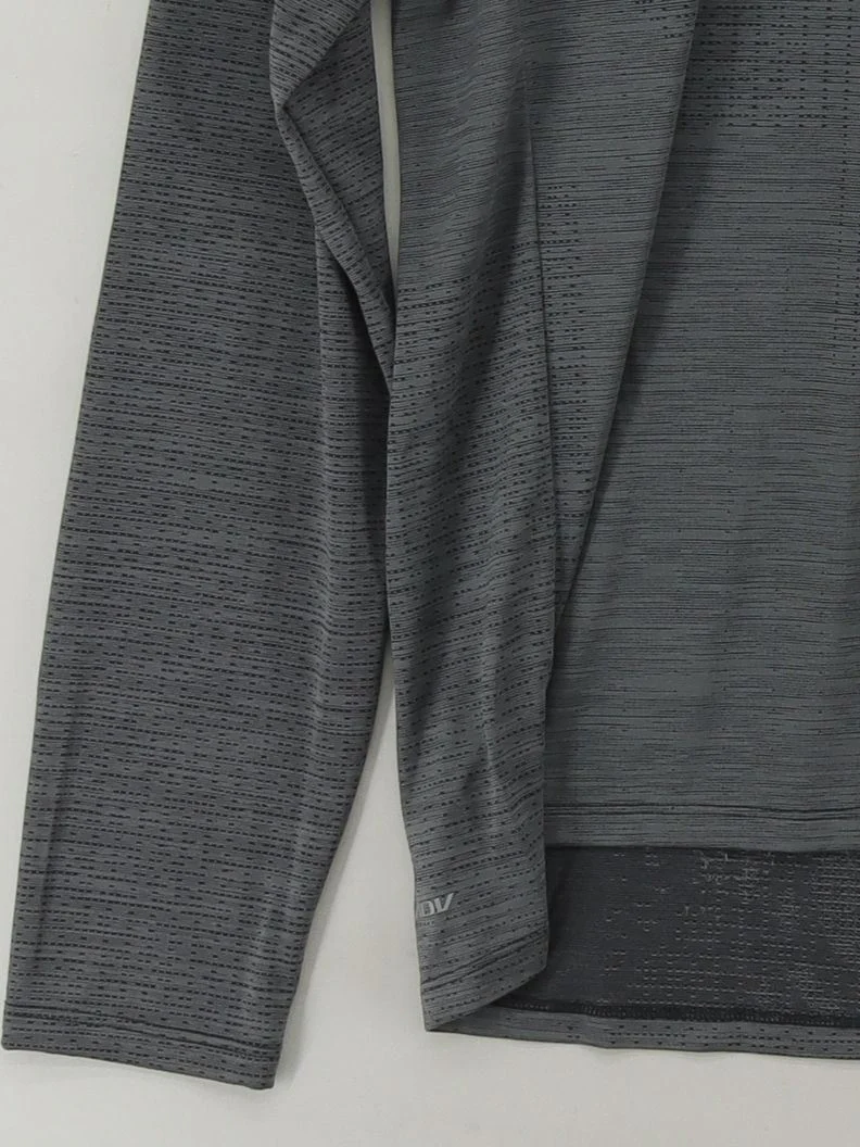 Nike Men's T-Shirt M Grey Geometric 100% Polyester Round Neck Basic - Image 4