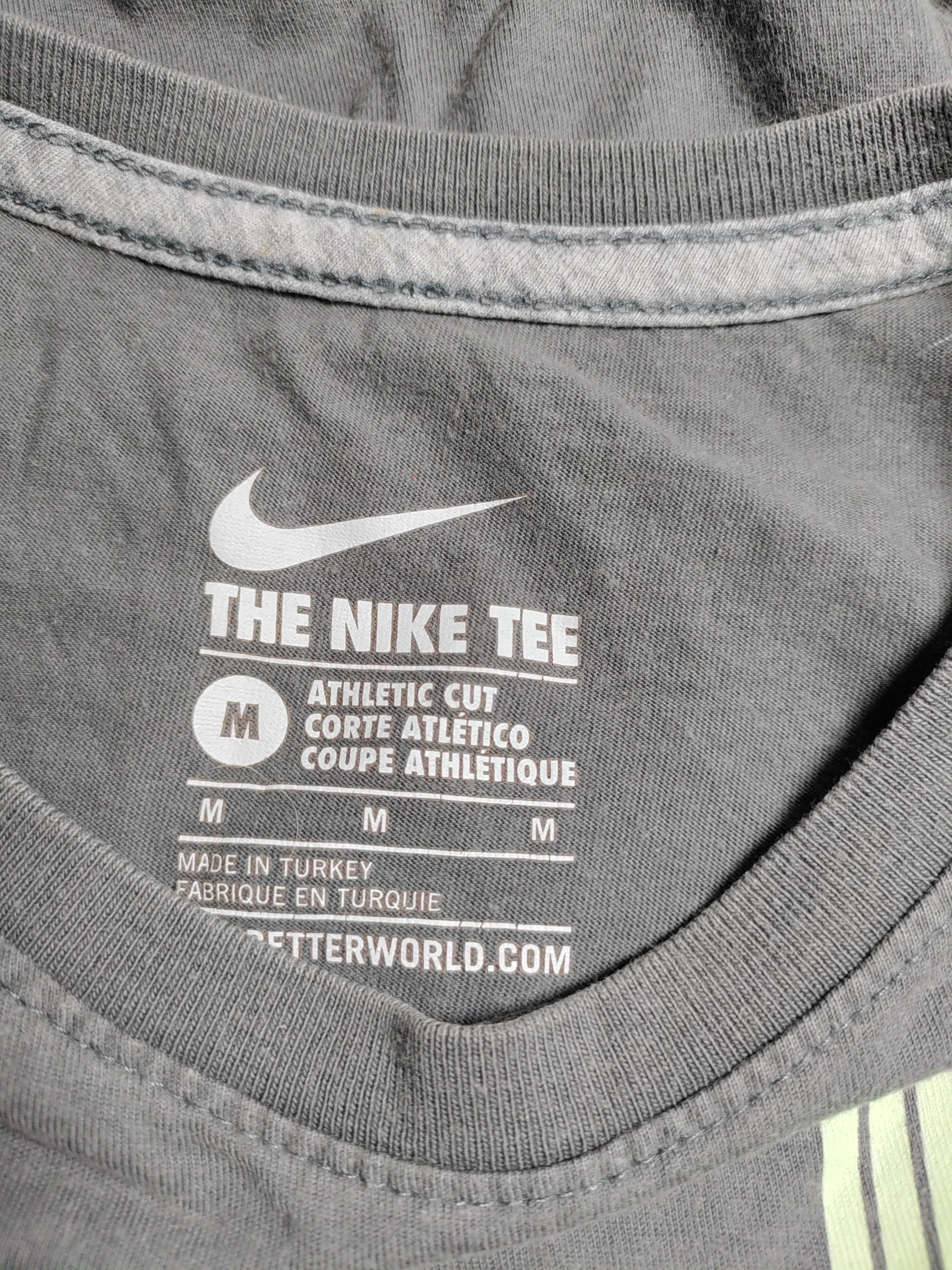 Nike Men's T-Shirt M Grey Graphic 100% Cotton Basic - Image 6