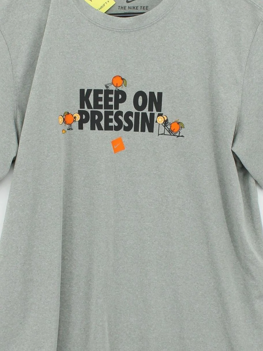 Nike Men's T-Shirt M Grey Graphic 100% Polyester Basic - Image 3