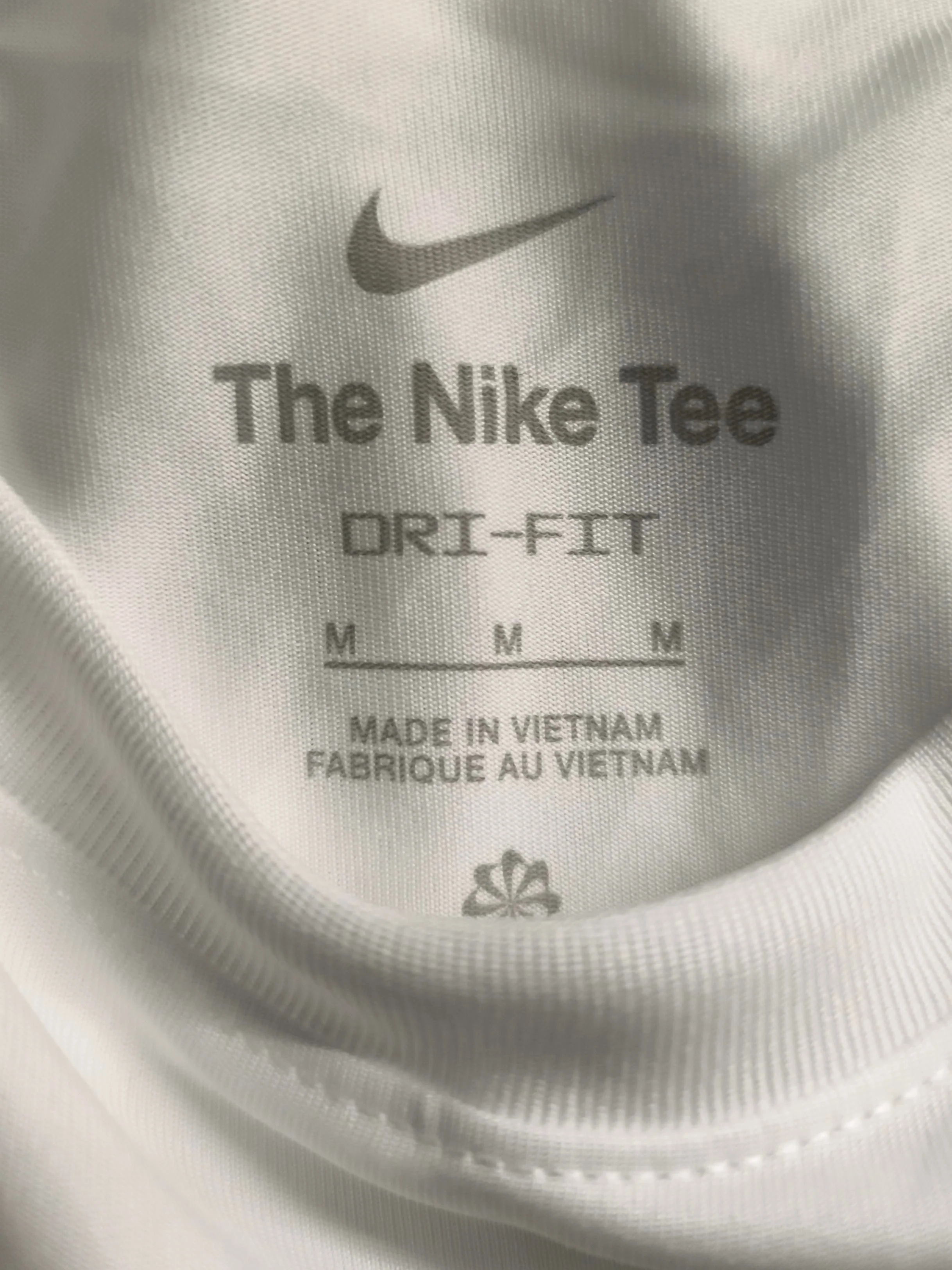 Nike Men's T-Shirt M White 100% Polyester Round Neck Basic - Image 5