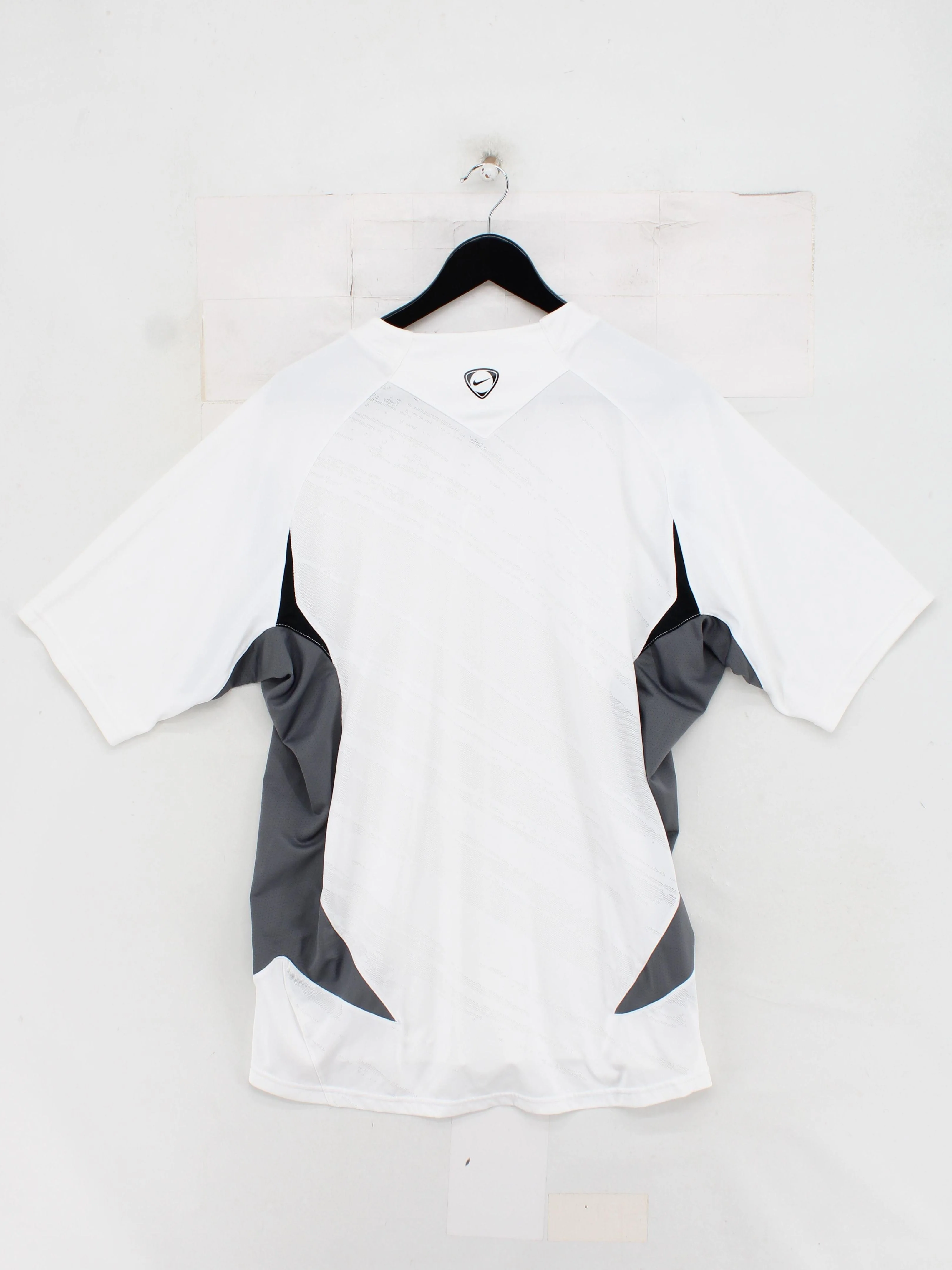 Nike Men's T-Shirt M White 100% Polyester V-Neck Basic - Image 2