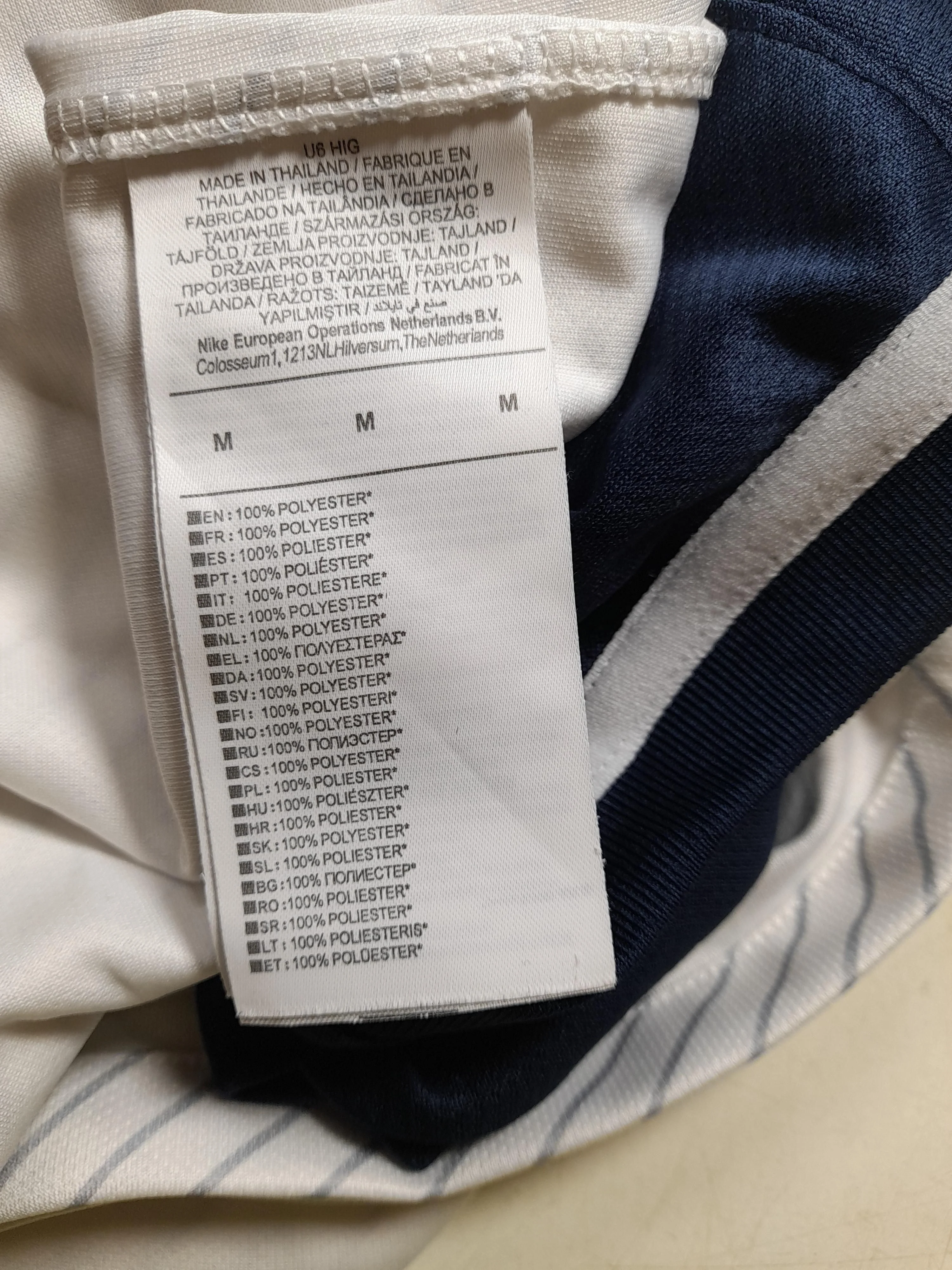 Nike Men's T-Shirt M White Graphic 100% Polyester Basic - Image 6
