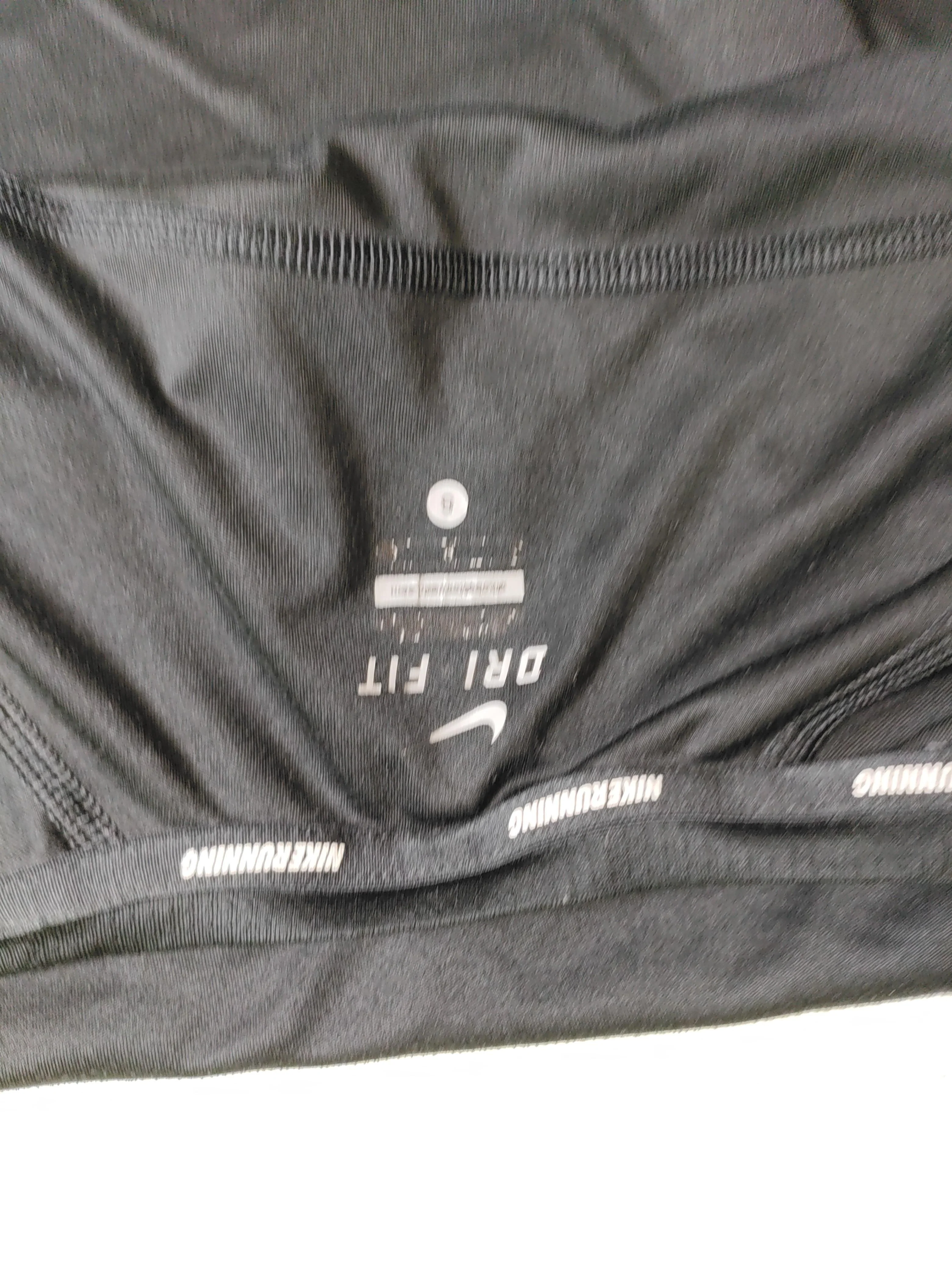 Nike Men's T-Shirt S Black 100% Polyester Round Neck Basic - Image 5