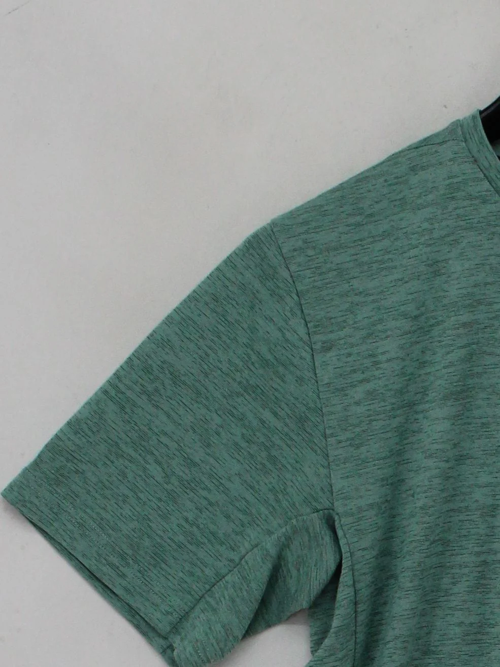 Nike Men's T-Shirt S Green 100% Polyester Round Neck Basic - Image 4