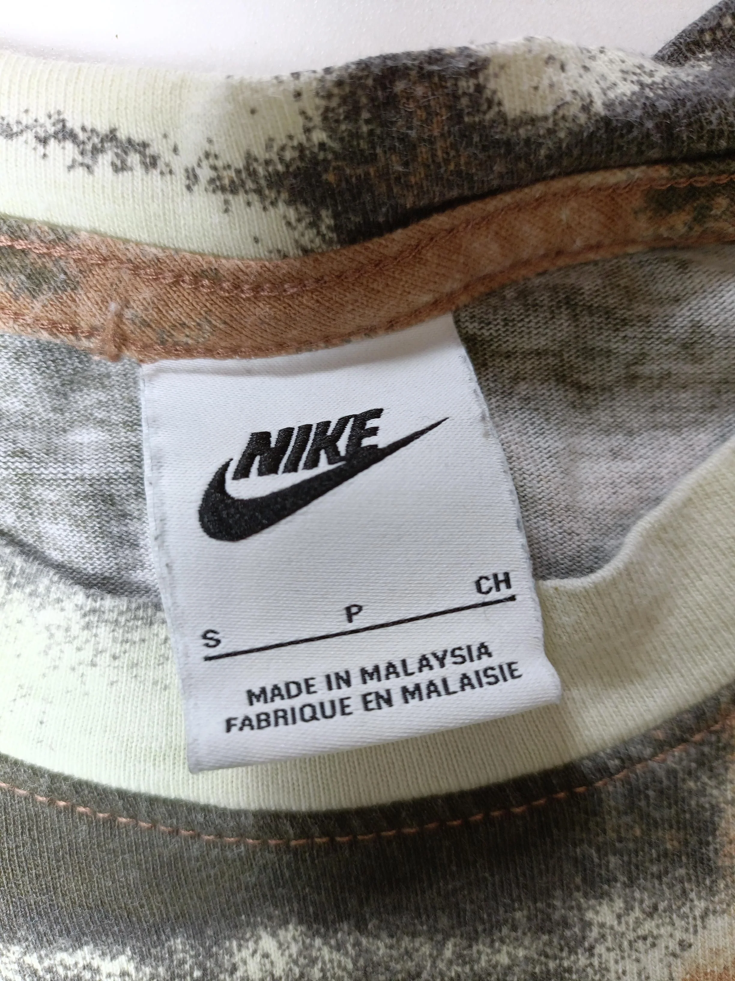 Nike Men's T-Shirt S Multi Graphic 100% Cotton Basic - Image 5