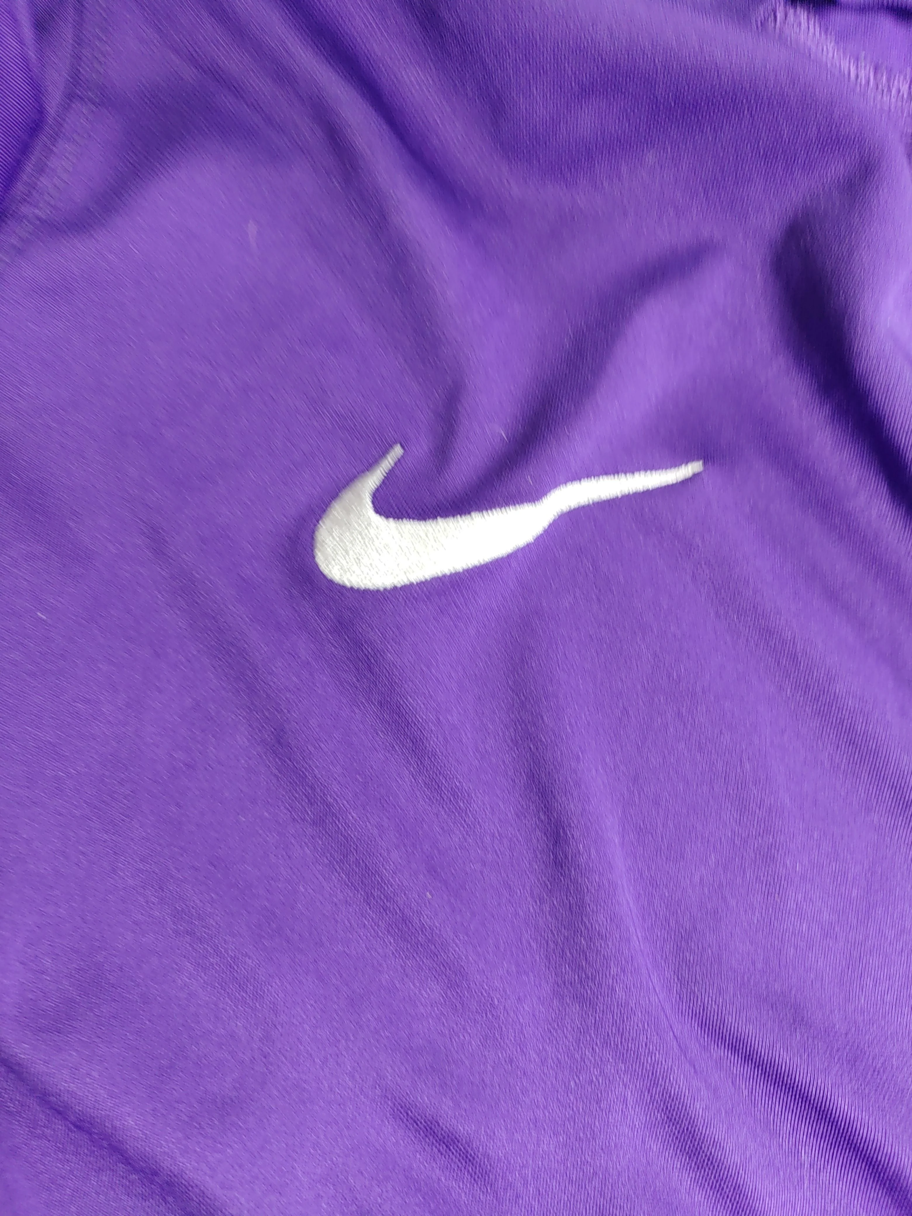 Nike Men's T-Shirt S Purple Graphic 100% Polyester Round Neck Basic - Image 5