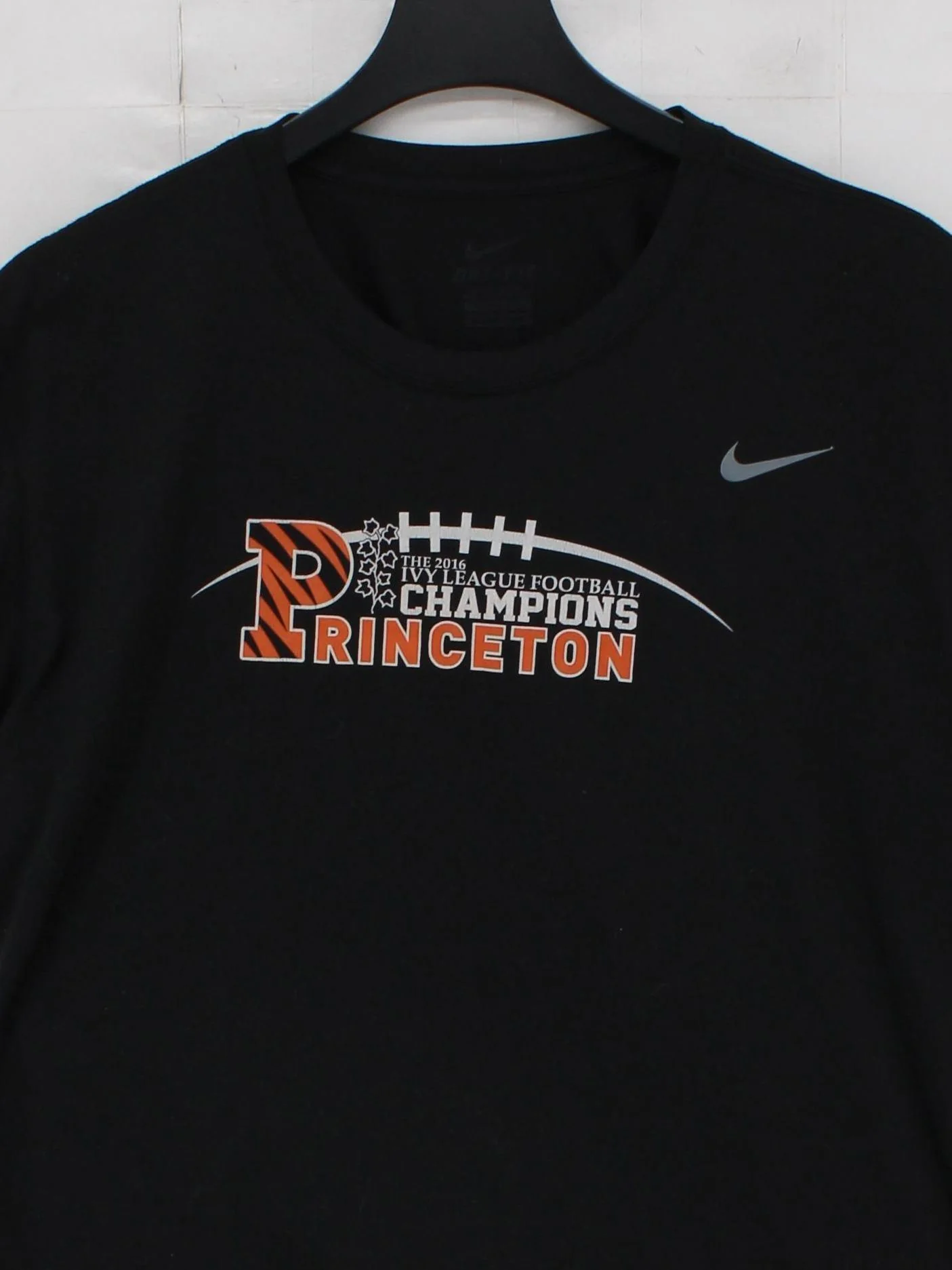 Nike Men's T-Shirt XL Black Graphic 100% Polyester Basic - Image 3