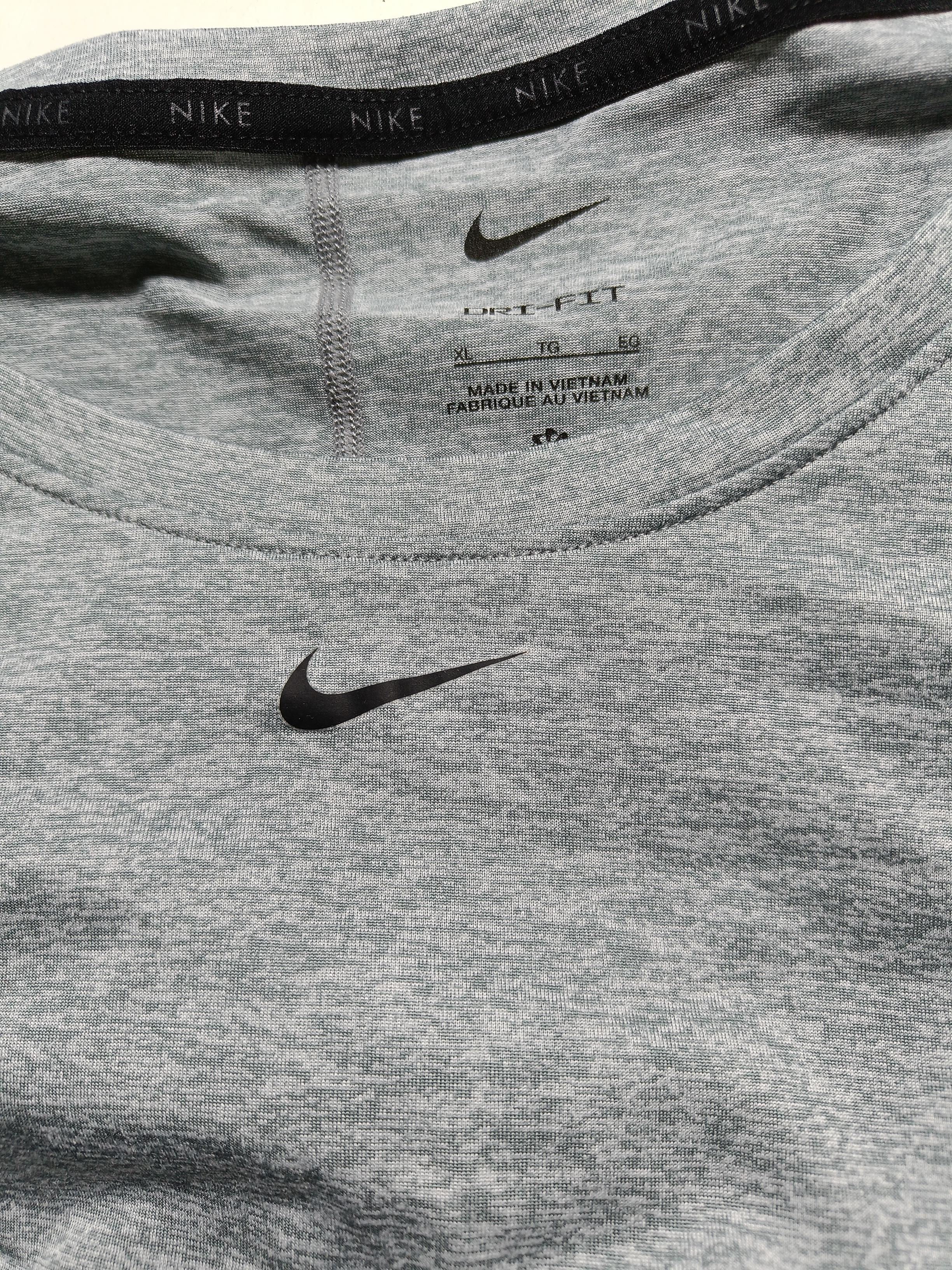 Nike Men's T-Shirt XL Grey 100% Polyester Round Neck Basic - Image 5