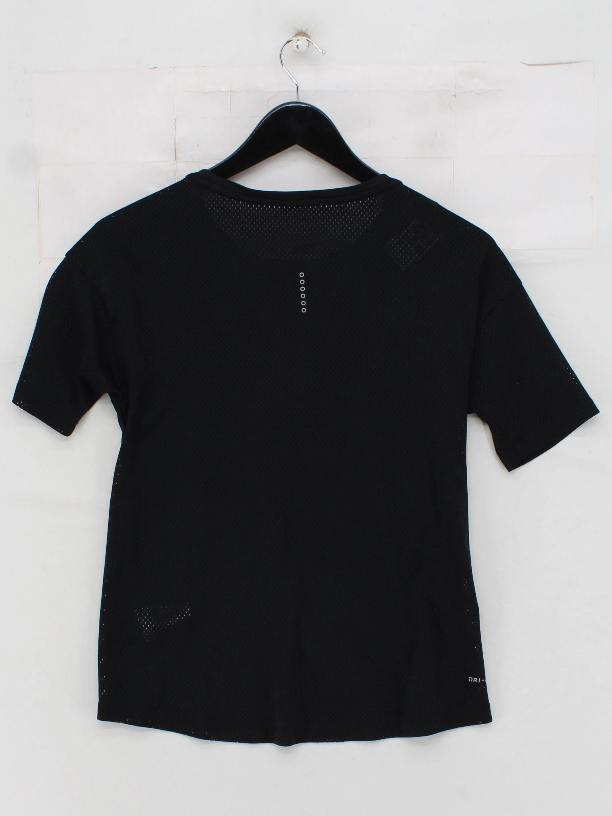 Nike Men's T-Shirt XS Black 100% Polyester Round Neck Basic - Image 2