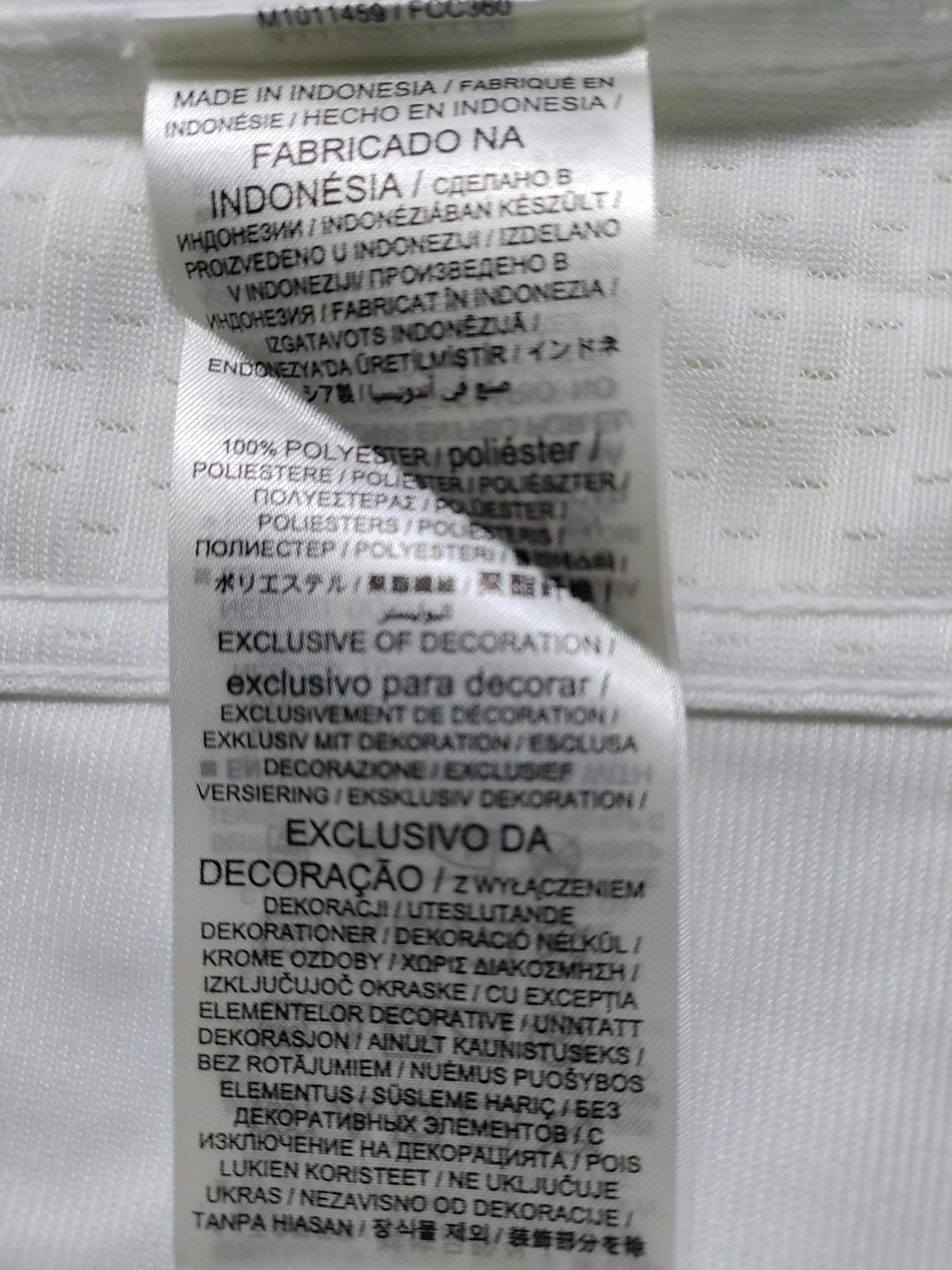 Nike Men's T-Shirt XXL White Graphic 100% Polyester V-Neck Basic - Image 6