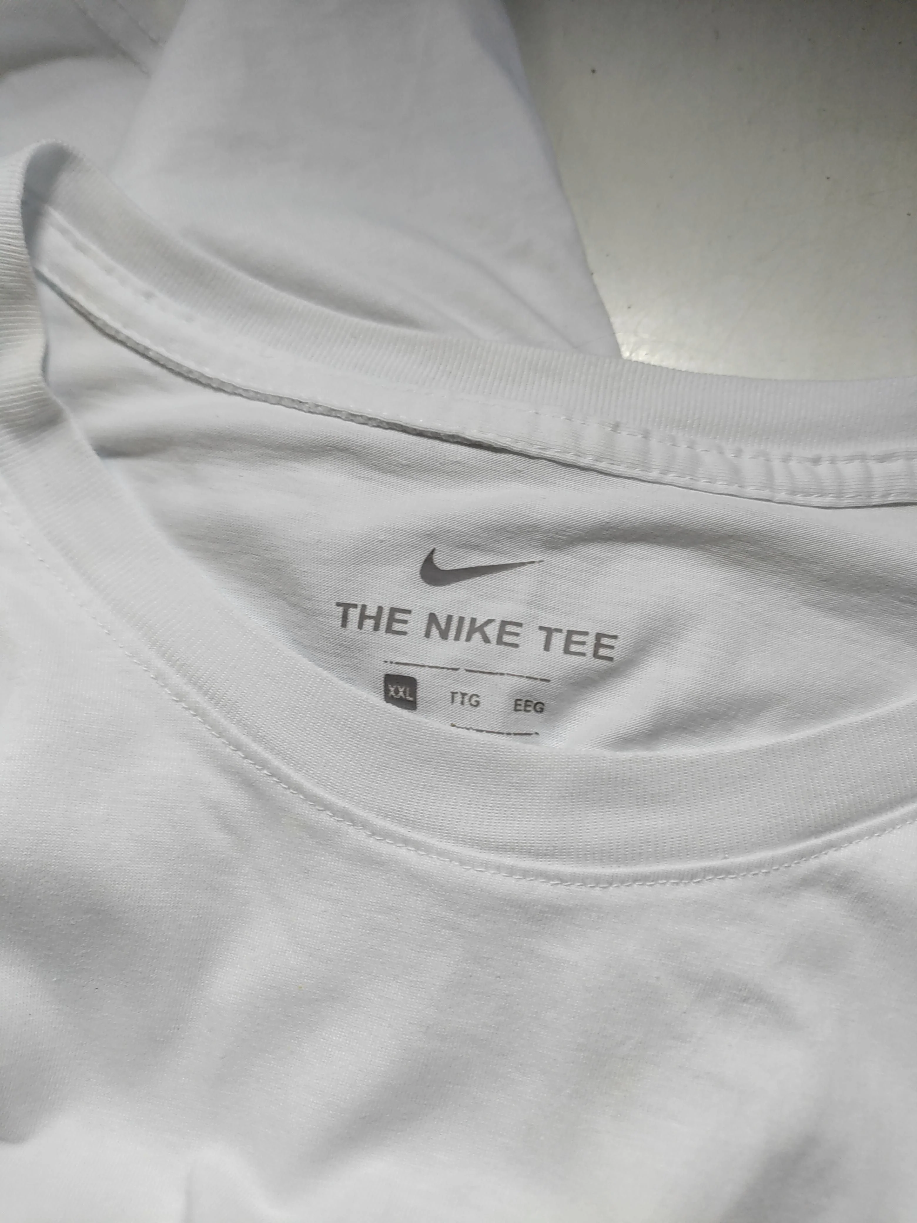 Nike Men's T-Shirt XXL White Graphic Polyester with Cotton, Viscose Basic - Image 5