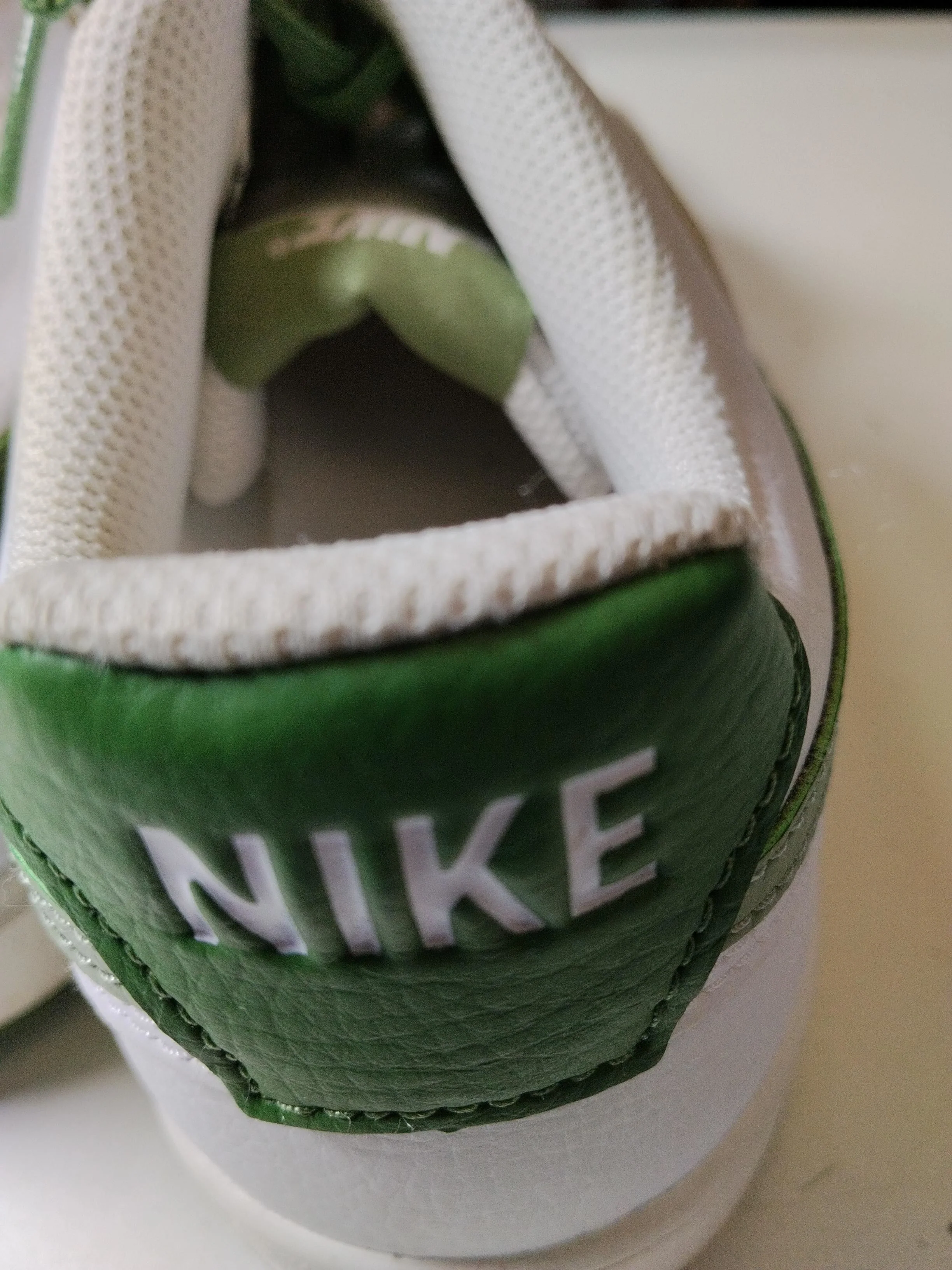 Nike unknown Women's Trainers F15460-1 LUC UK6 in White - Image 10