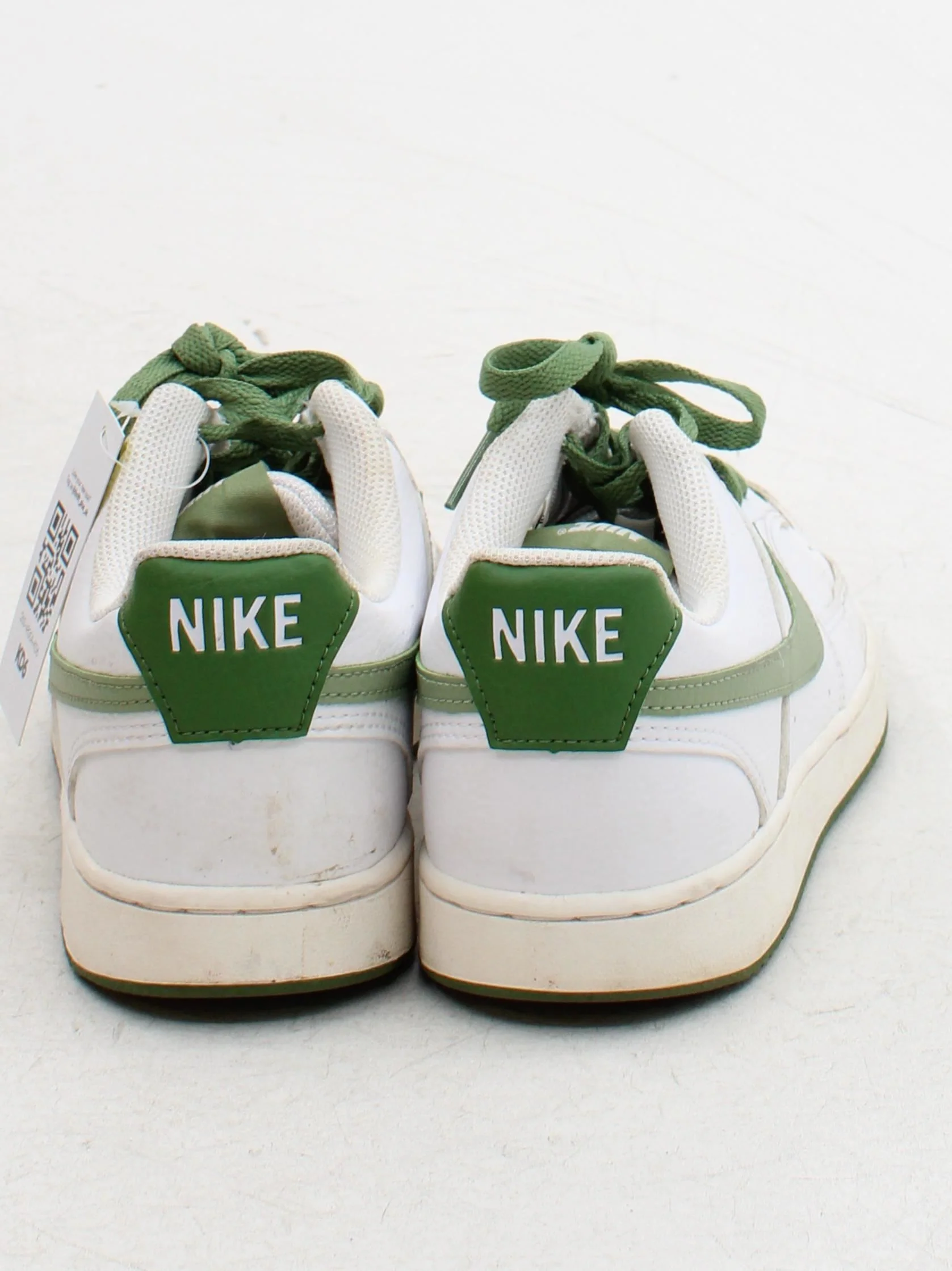 Nike unknown Women's Trainers F15460-1 LUC UK6 in White - Image 3