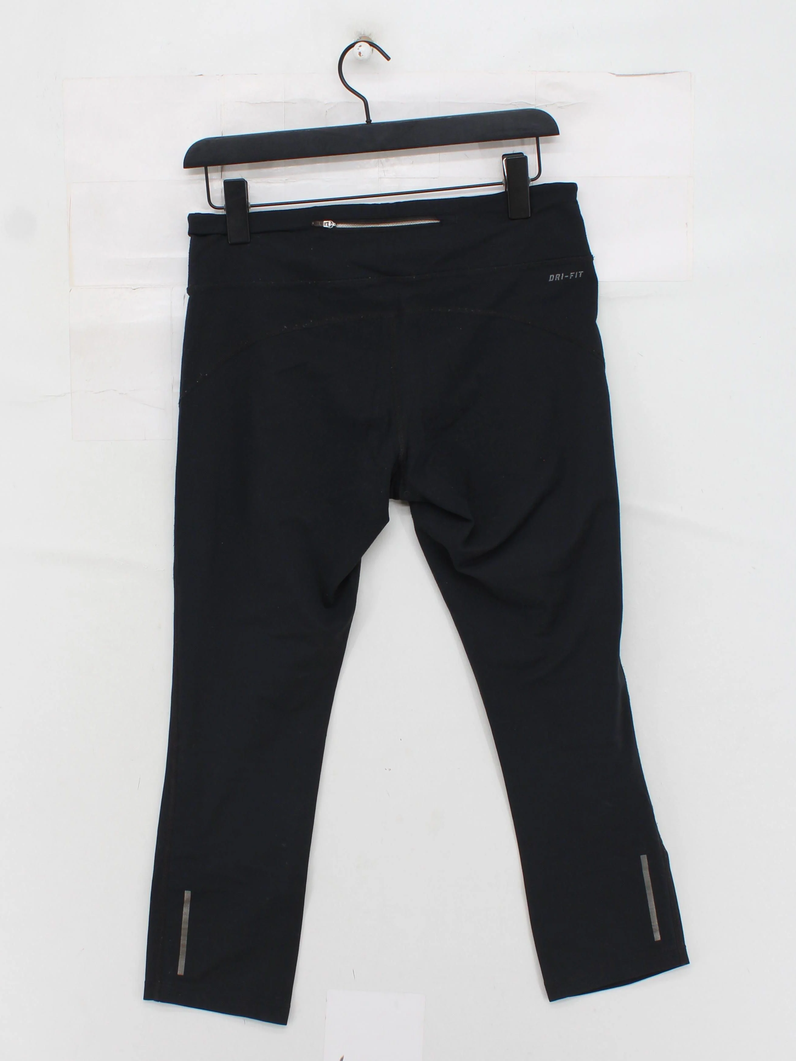 Nike Women's Leggings M Black Nylon with Elastane Capri - Image 2