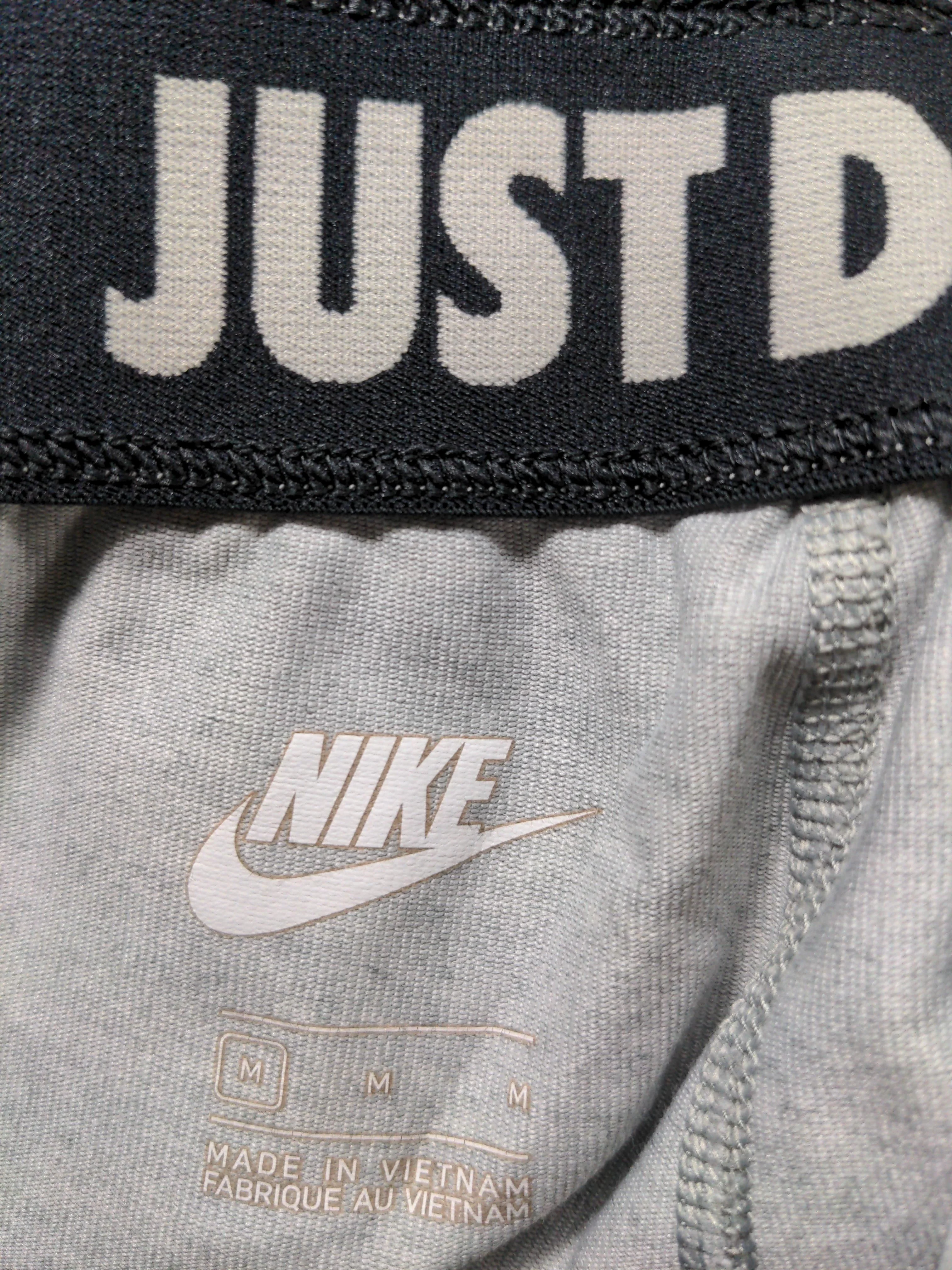 Nike Women's Leggings M Grey Graphic Cotton with Polyester, Elastane Capri - Image 5