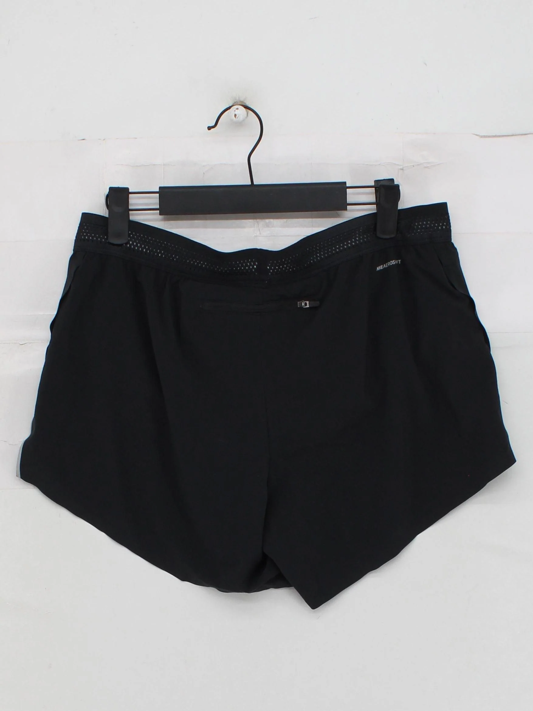 Nike Women's Shorts M Black 100% Other Cargo - Image 2