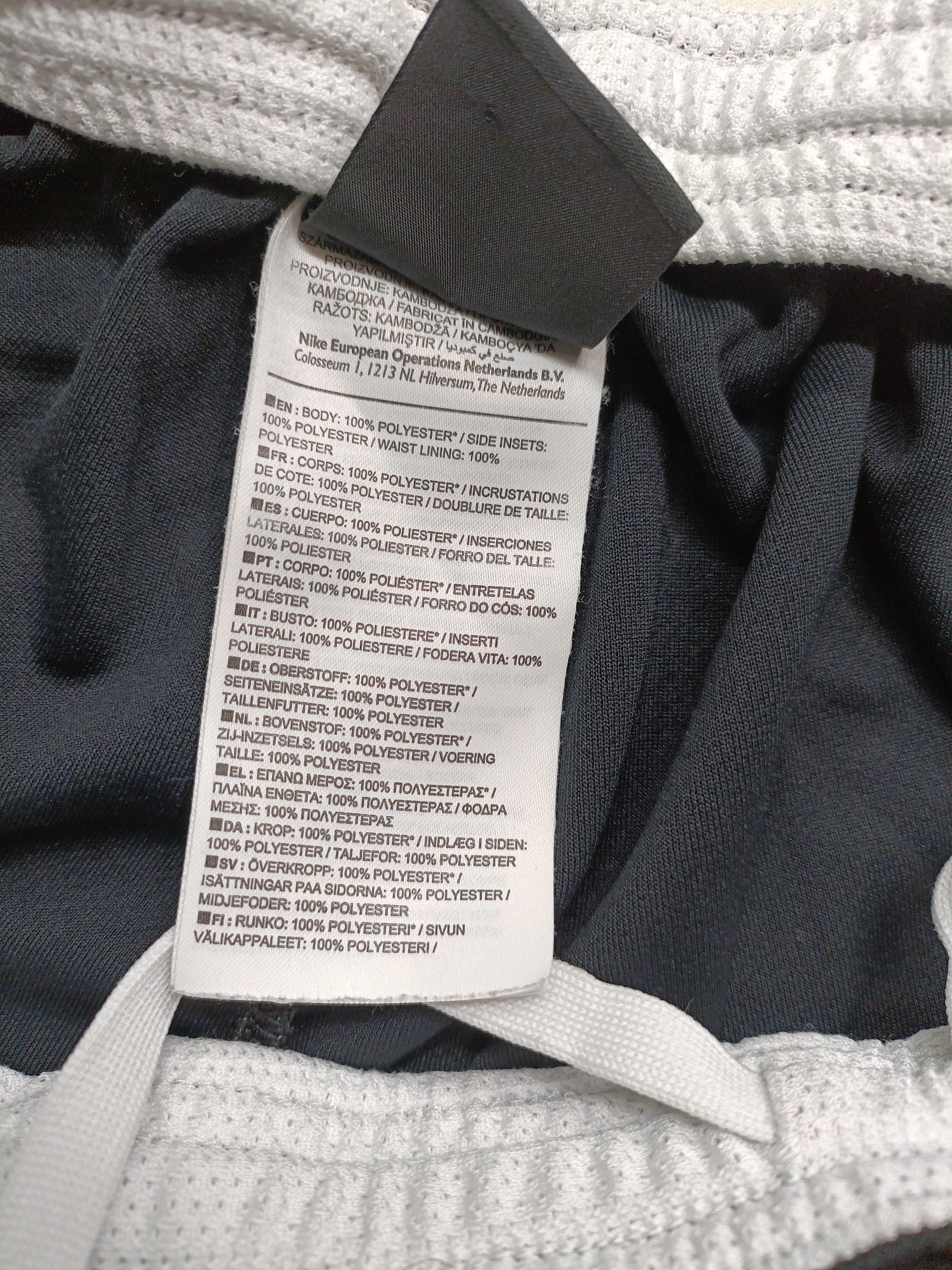 Nike Women's Shorts M Black 100% Polyester Sweat - Image 6