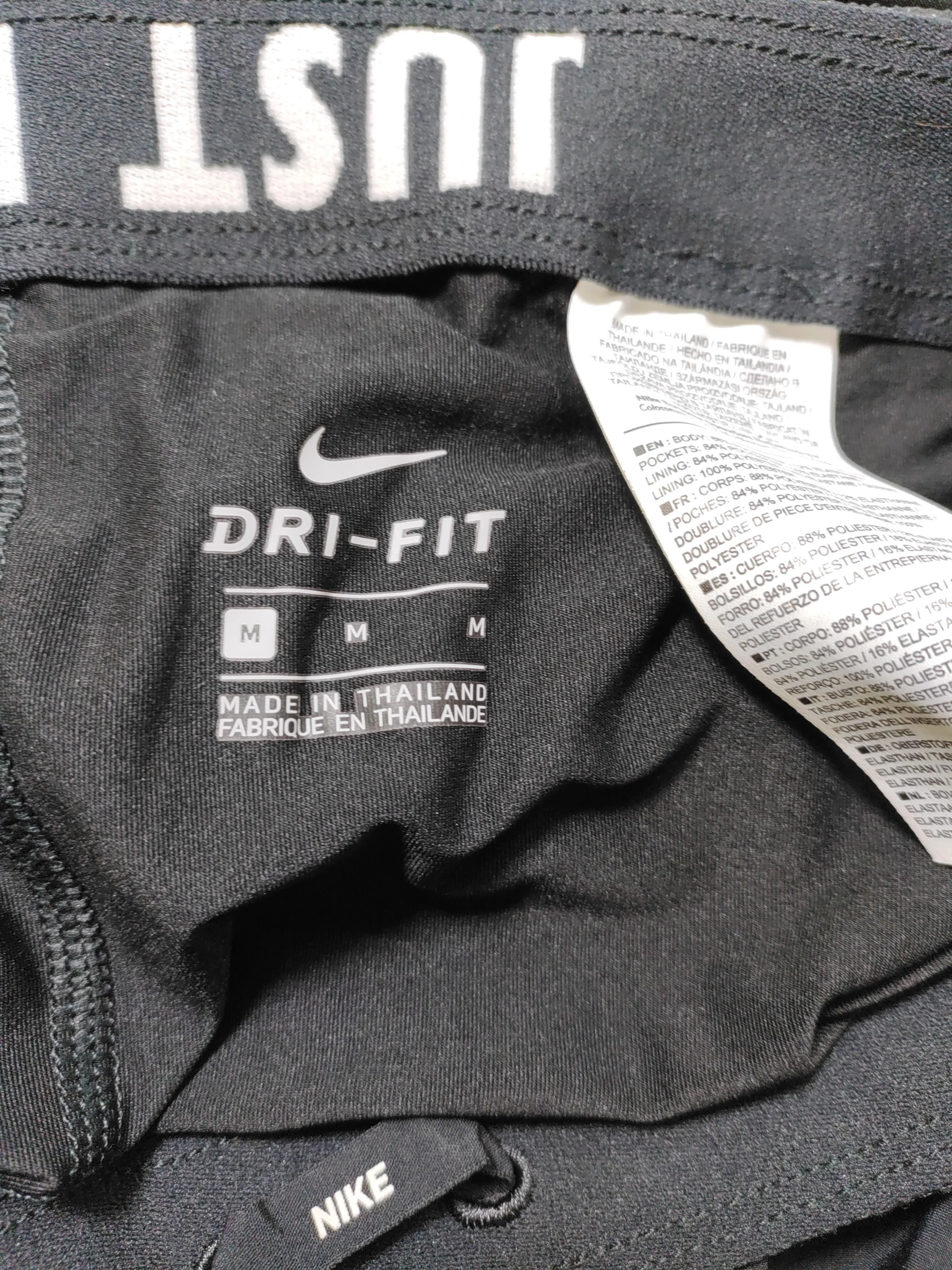 Nike Women's Shorts M Black Polyester with Elastane Sweat - Image 5