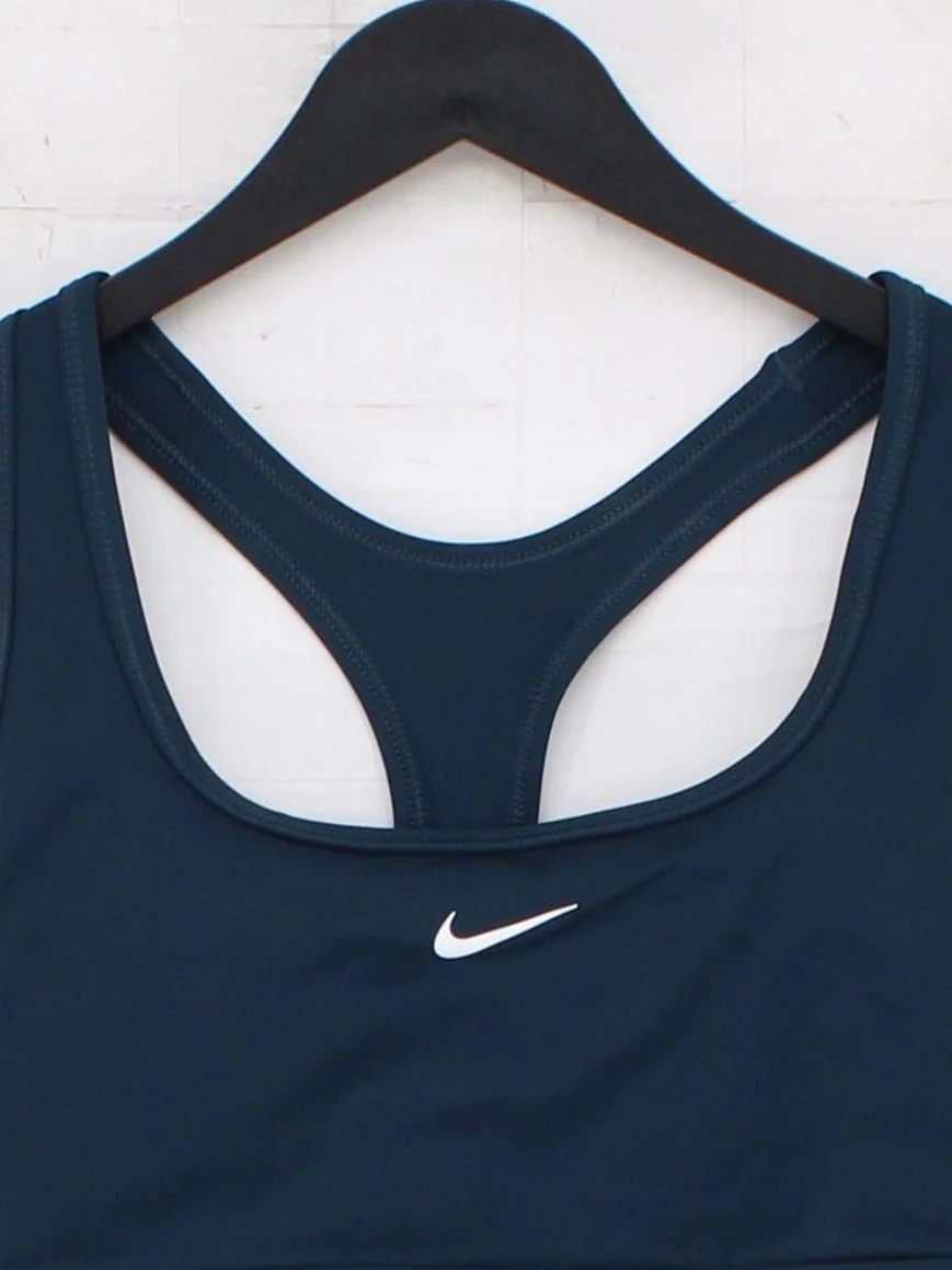 Nike Women's T-Shirt M Blue Nylon with Spandex Sleeveless Basic - Image 3
