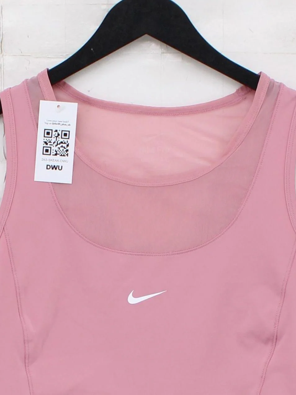 Nike Women's T-Shirt M Pink Polyester with Elastane, Nylon Sleeveless Basic - Image 3