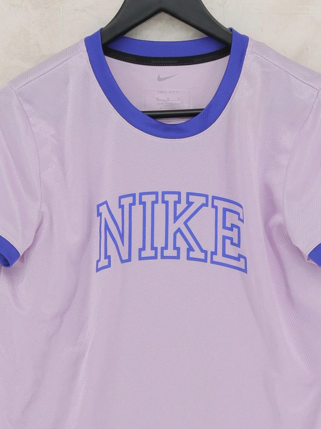Nike Women's T-Shirt M Purple Graphic 100% Polyester Basic - Image 3