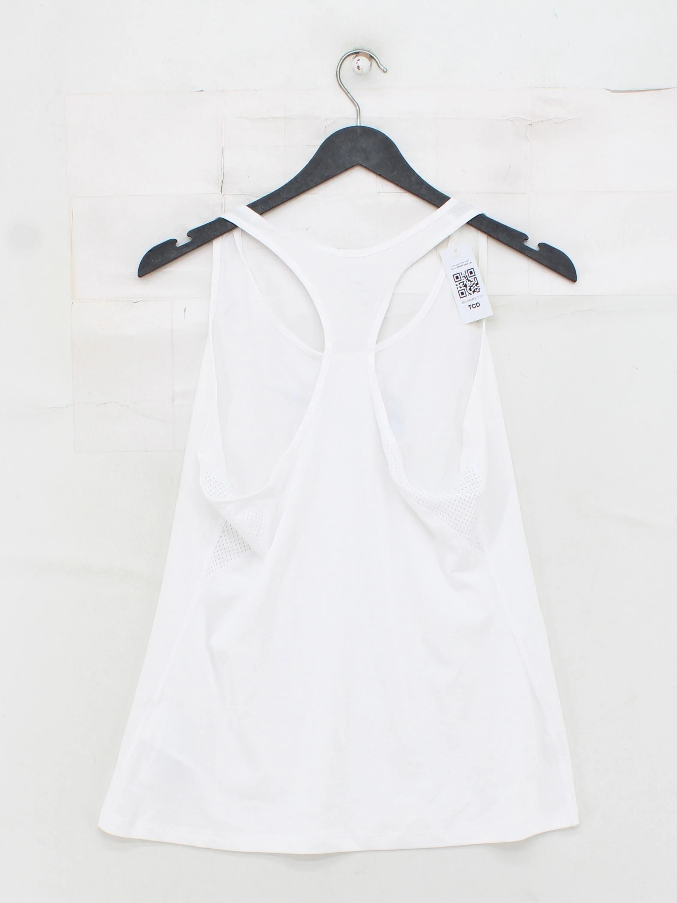 Nike Women's T-Shirt M White 100% Polyester Sleeveless Basic - Image 2