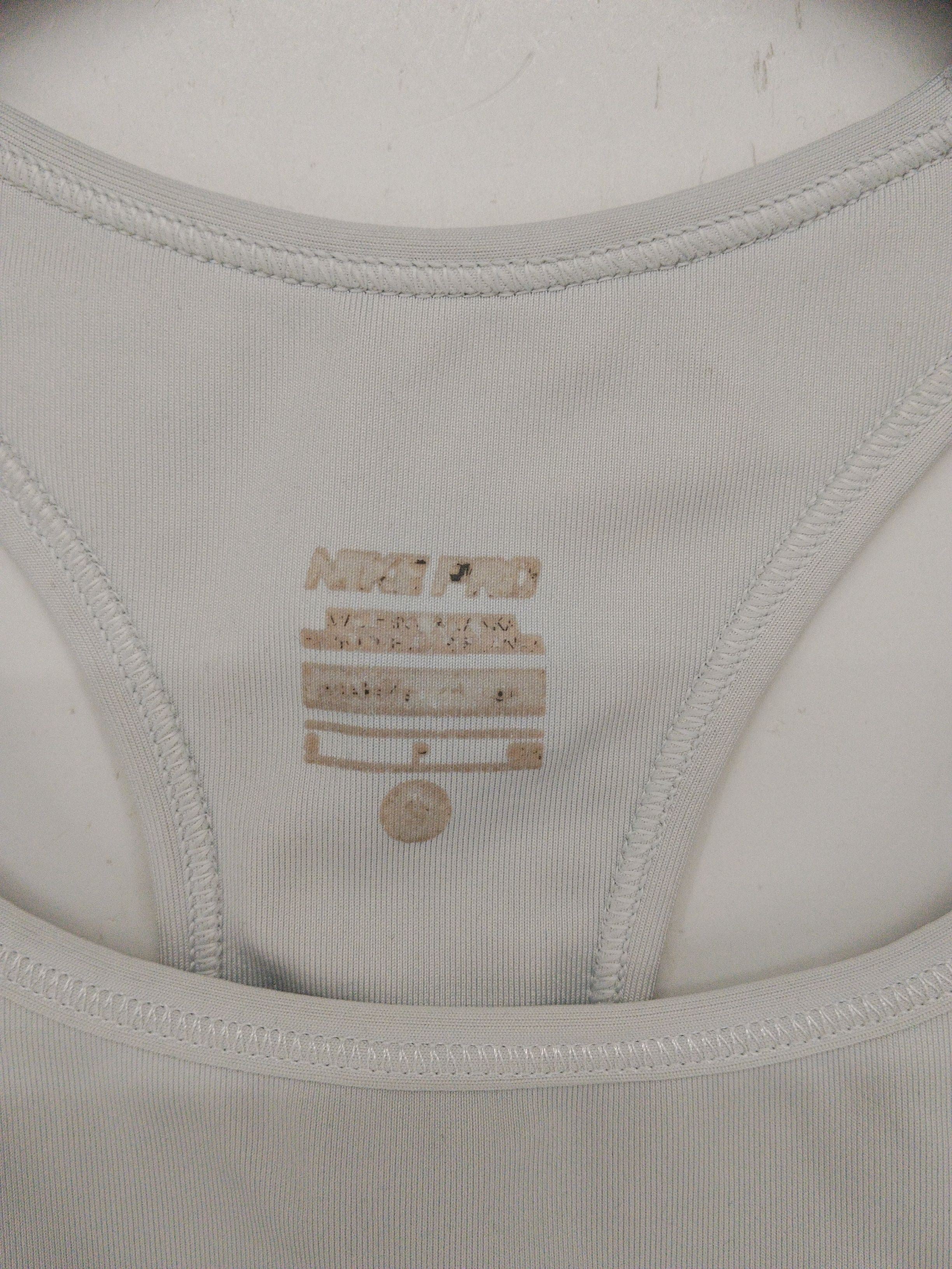 Nike Women's T-Shirt M White Polyester with Elastane Sleeveless Basic - Image 5
