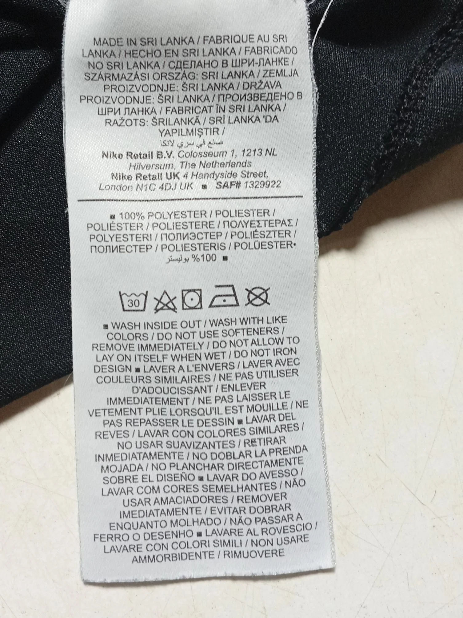 Nike Women's T-Shirt S Black Graphic 100% Polyester Basic - Image 6