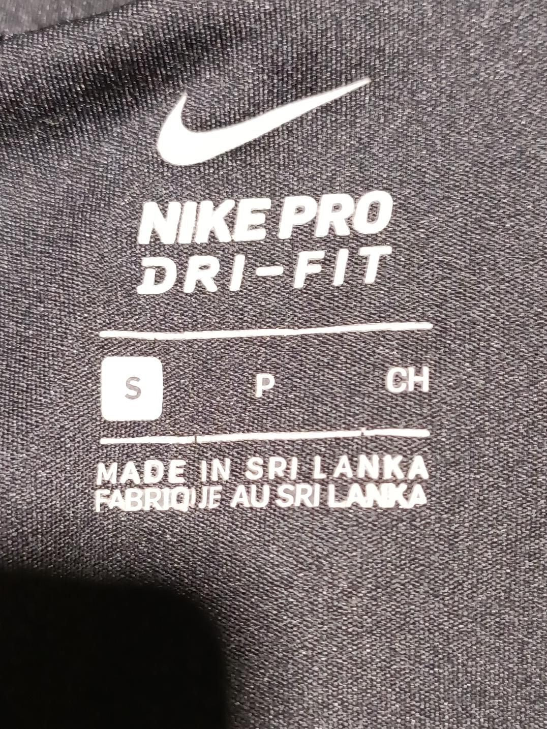 Nike Women's T-Shirt S Black Polyester with Polyamide, Elastane Sleeveless Basic - Image 5