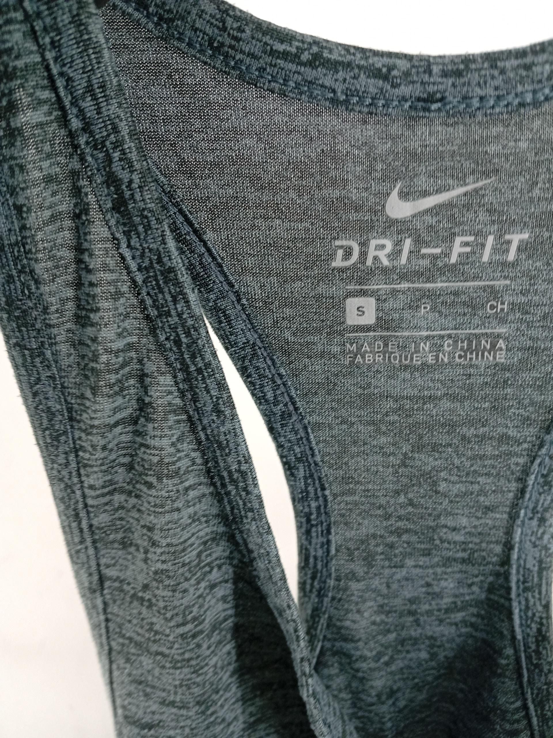 Nike Women's T-Shirt S Grey 100% Polyester Sleeveless Basic - Image 7