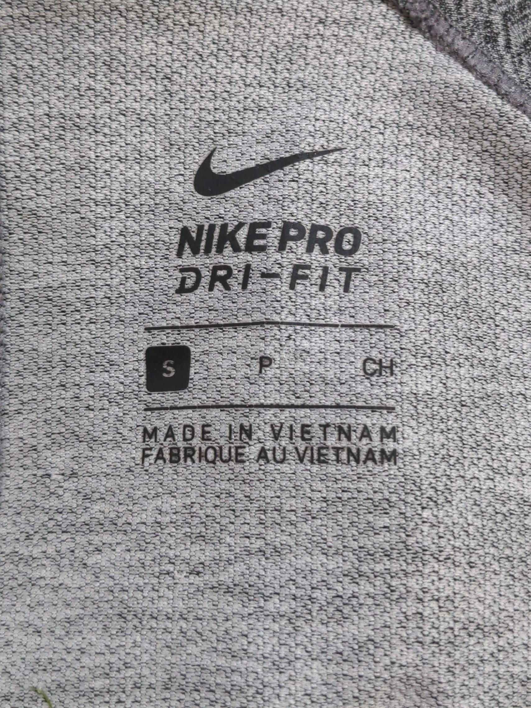 Nike Women's T-Shirt S Grey Polyester with Elastane Sleeveless Basic - Image 5