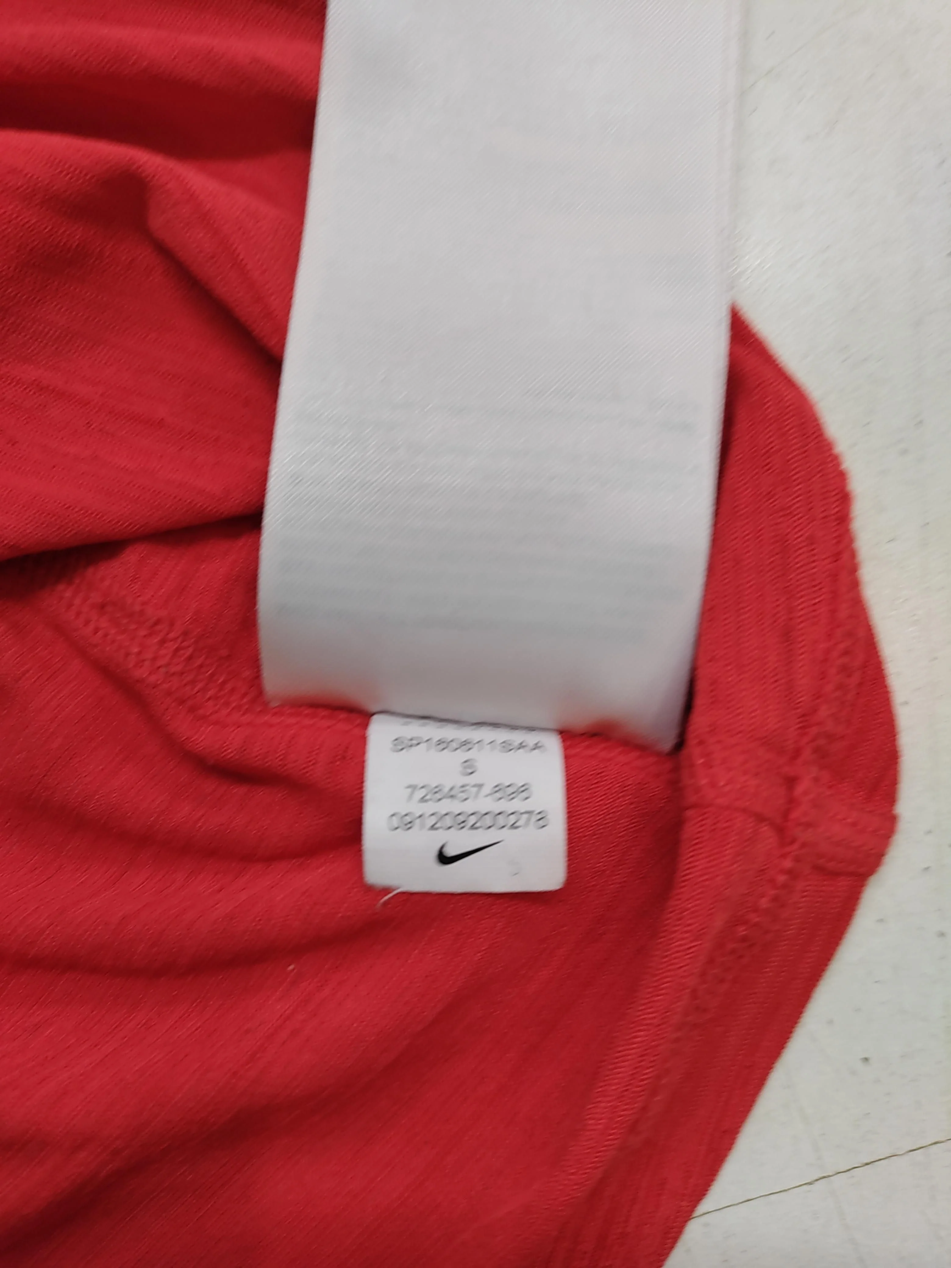 Nike Women's T-Shirt S Red 100% Polyester Sleeveless Basic - Image 6