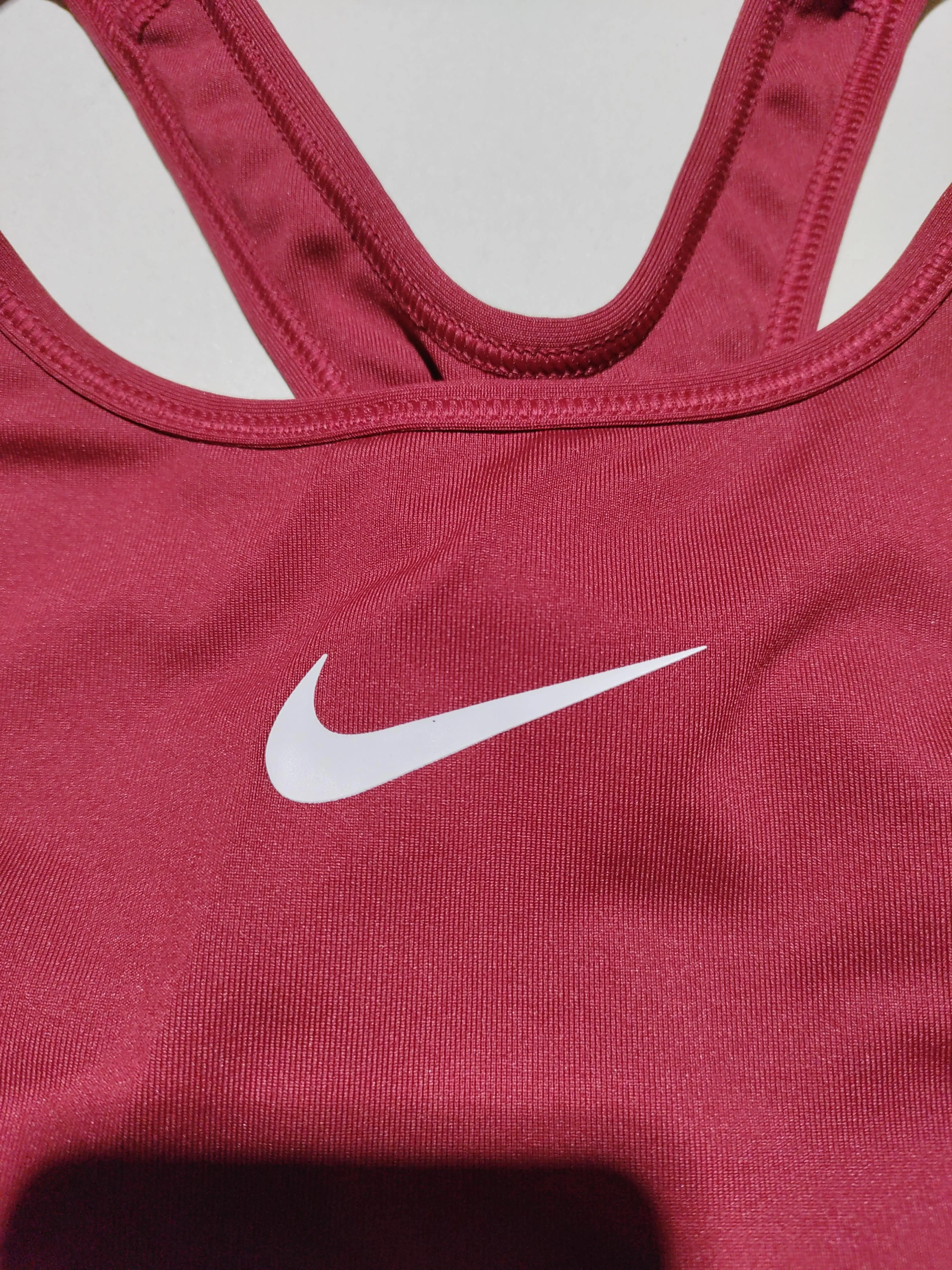 Nike Women's T-Shirt S Red Nylon with Spandex Sleeveless Basic - Image 5