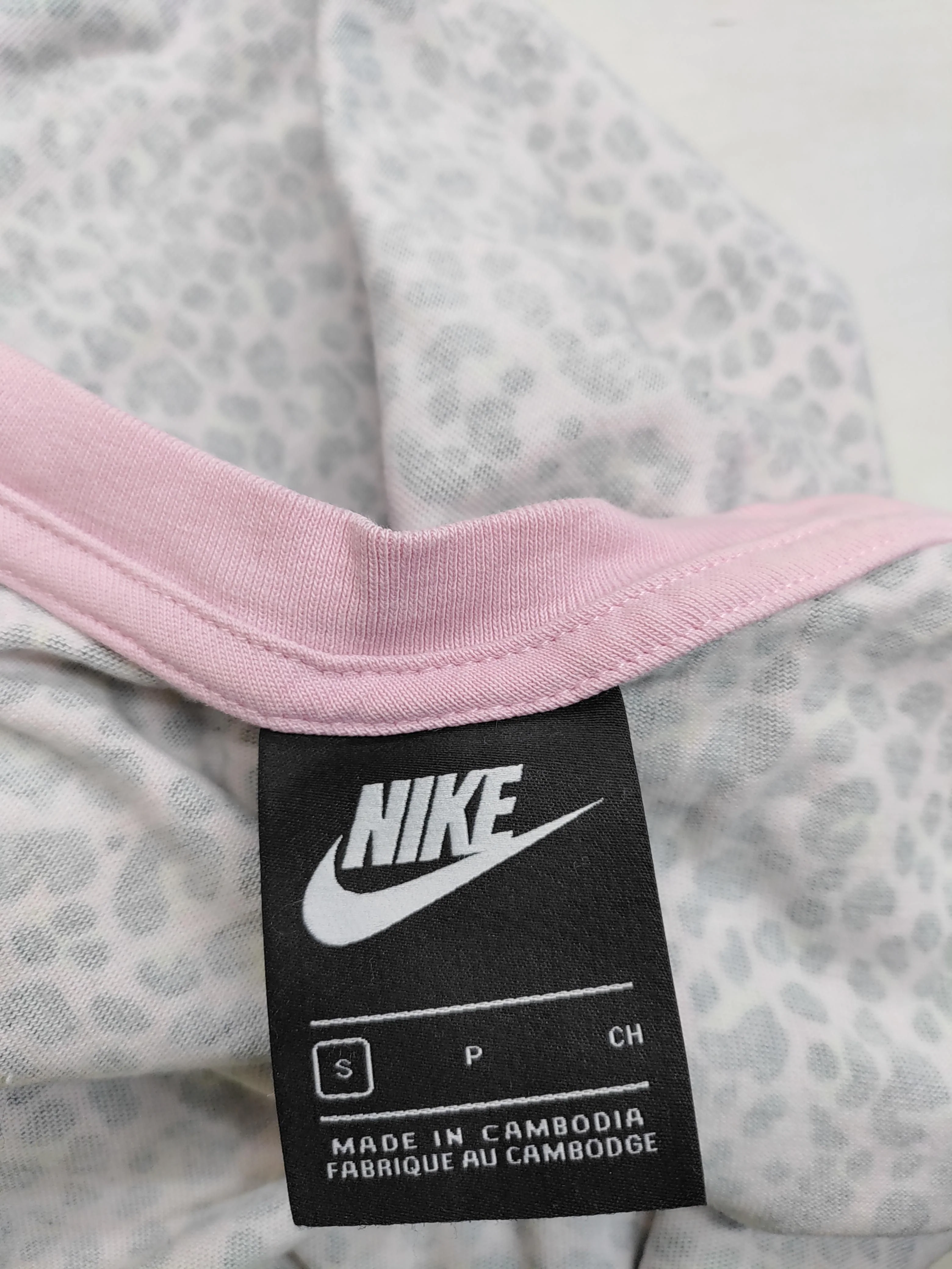 Nike Women's T-Shirt UK 8 Pink 100% Cotton Basic - Image 5