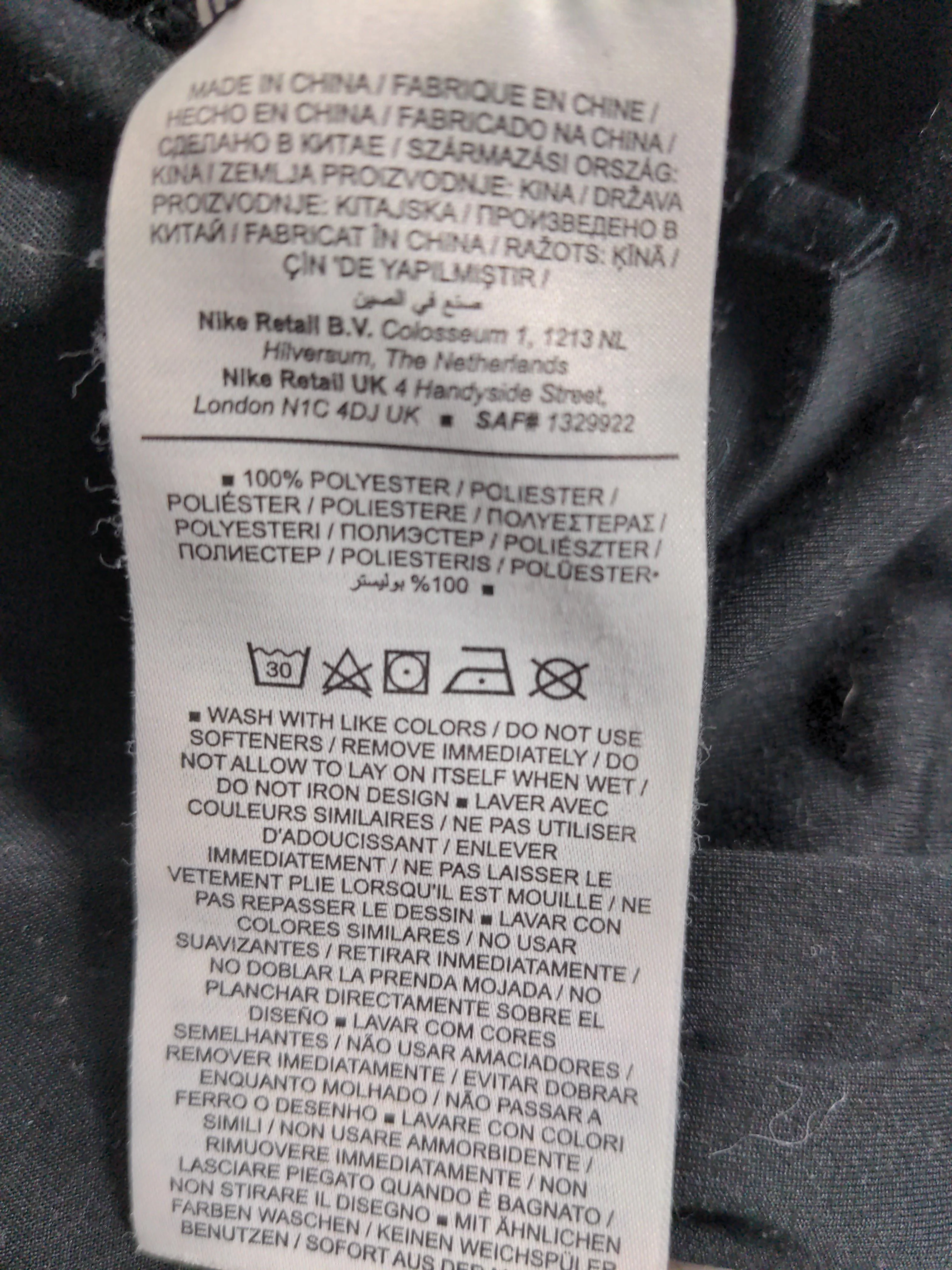 Nike Women's T-Shirt XL Black 100% Polyester Sleeveless Basic - Image 6