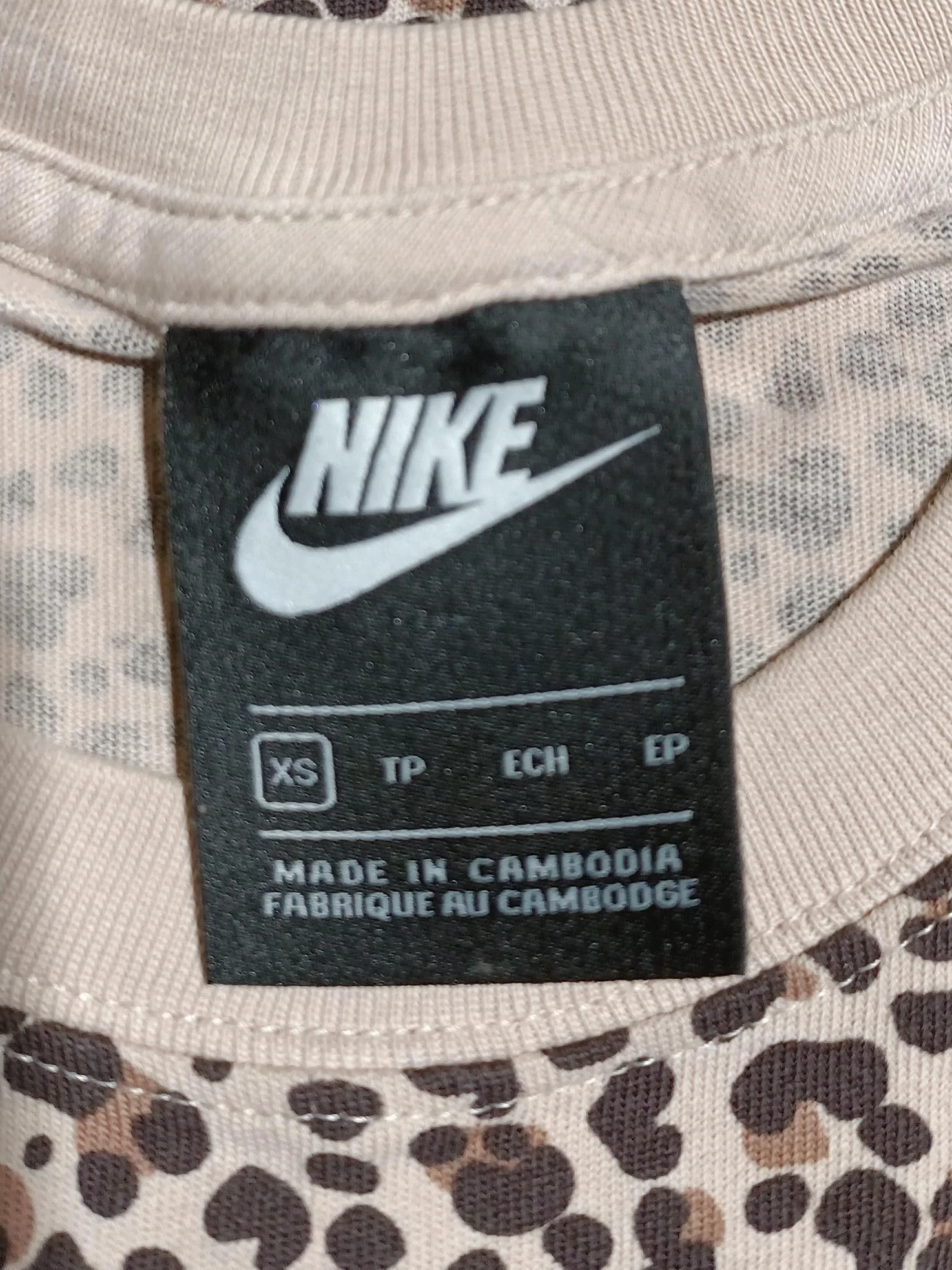 Nike Women's T-Shirt XS Cream 100% Cotton Basic - Image 5