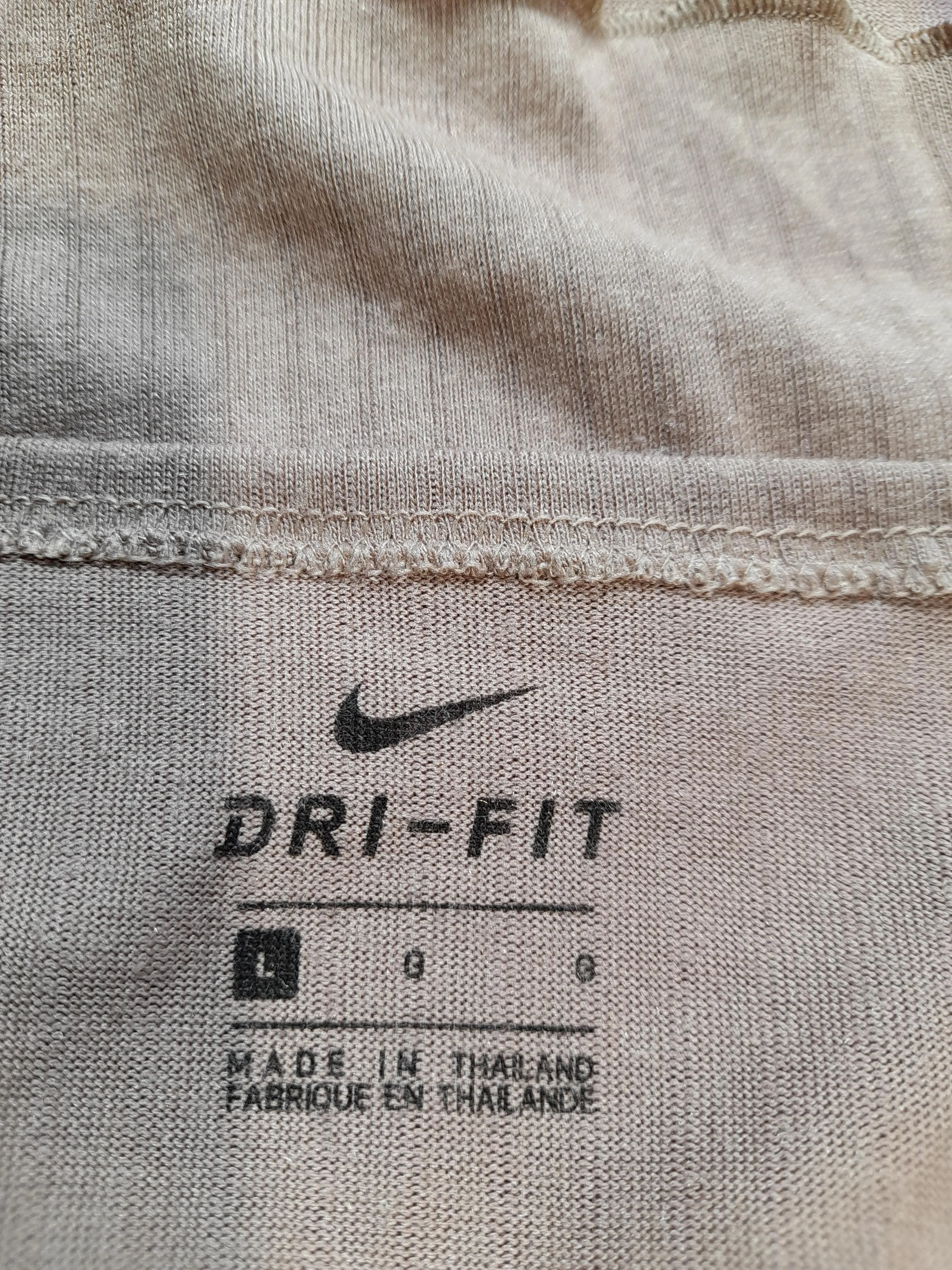 Nike Women's Top L Tan 100% Polyester Sleeveless V-Neck Basic - Image 5