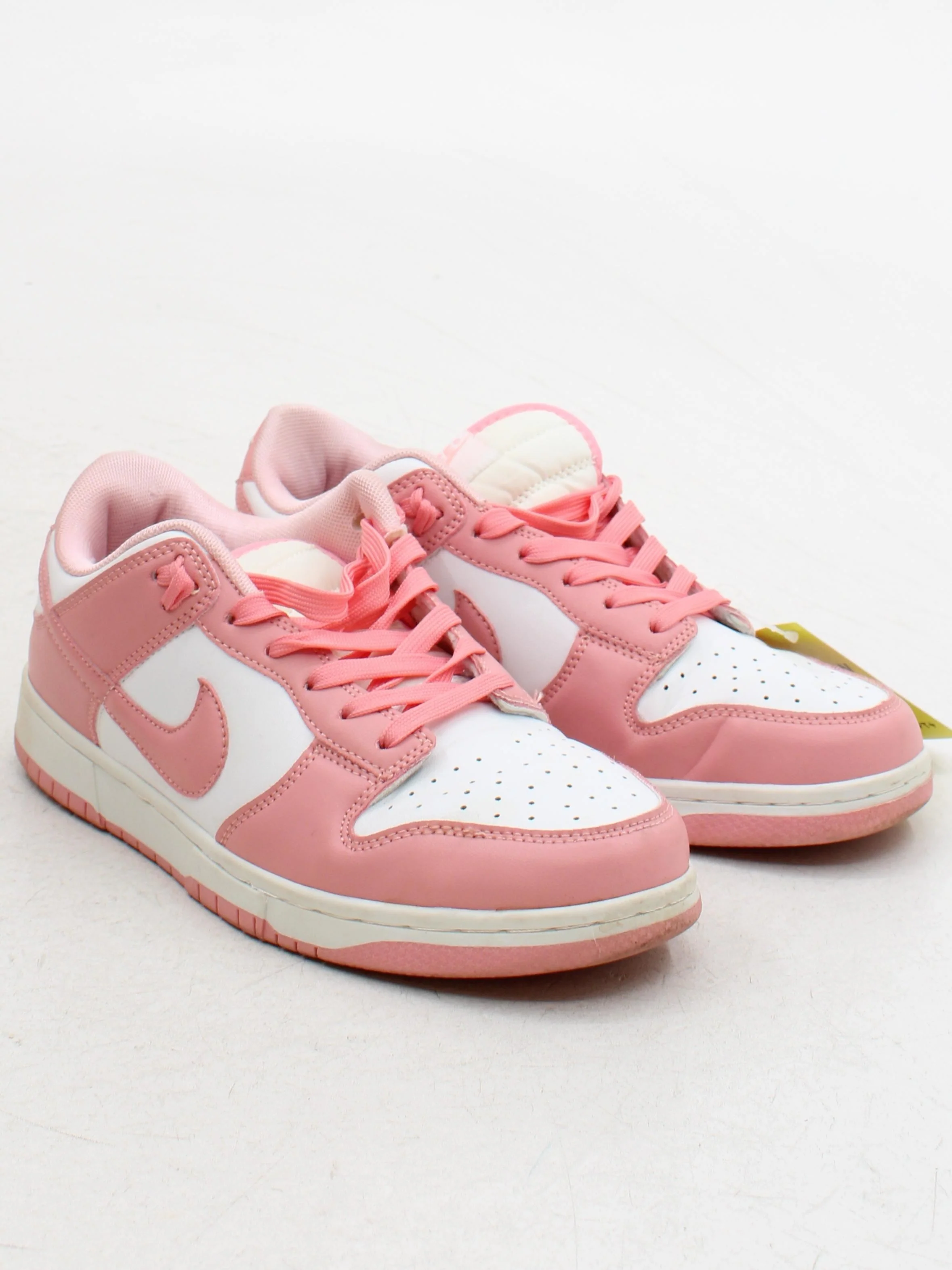 Nike Women's Trainers 621078-006 UK8.5 EU43 US9.5 in Pink - Image 4