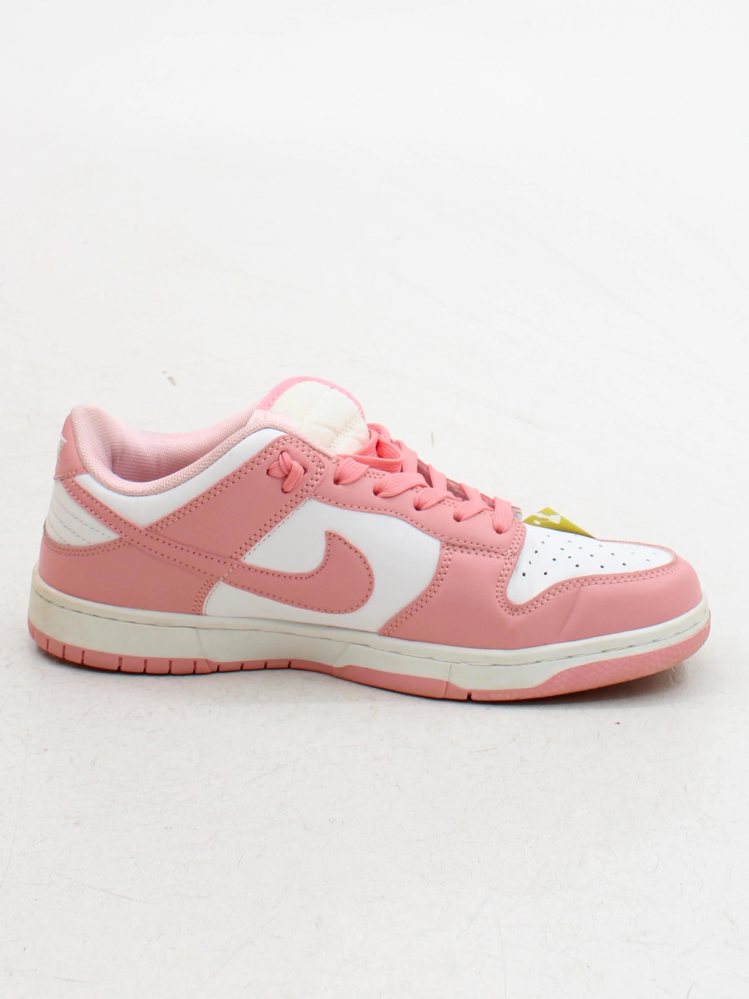 Nike Women's Trainers 621078-006 UK8.5 EU43 US9.5 in Pink - Image 5