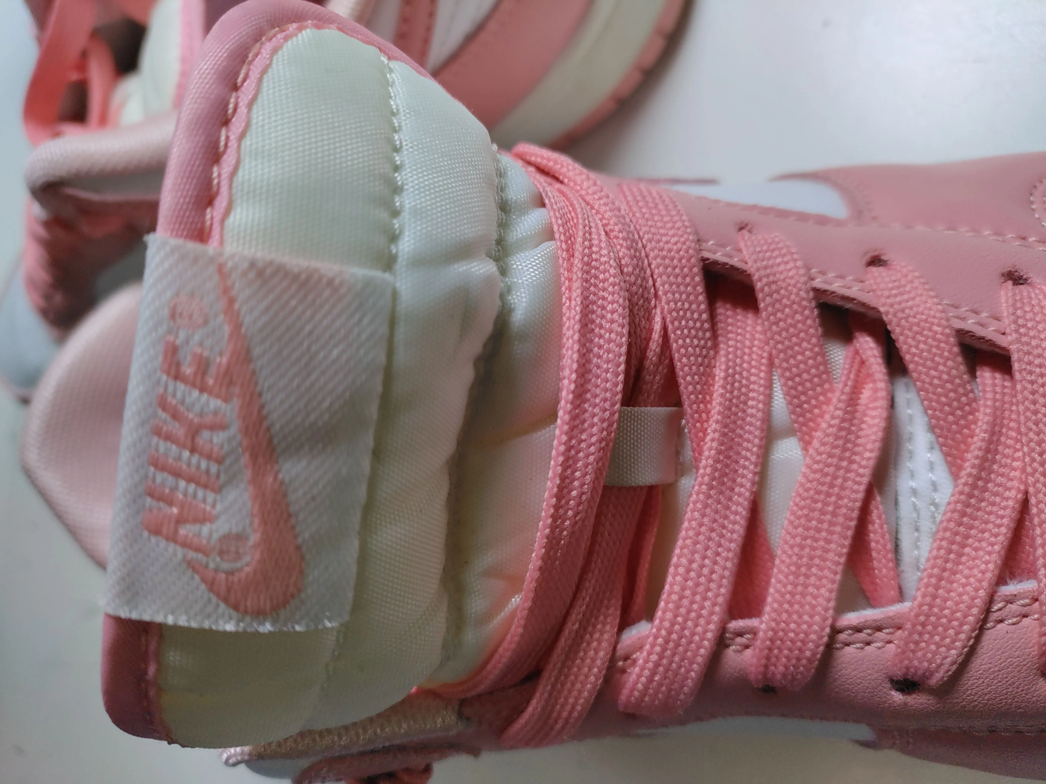Nike Women's Trainers 621078-006 UK8.5 EU43 US9.5 in Pink - Image 9