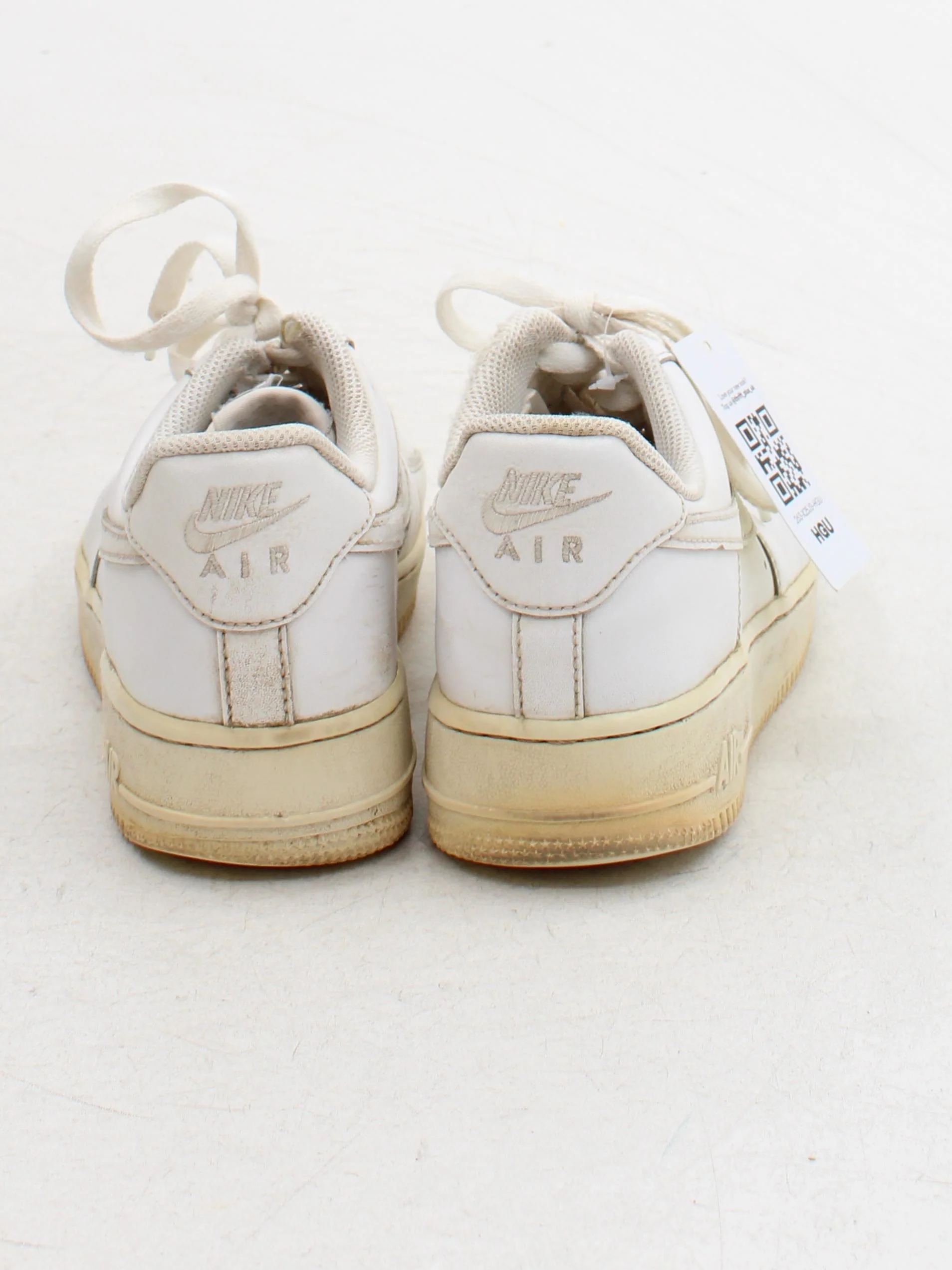 Nike Women's Trainers EU38.5 in White - Image 3