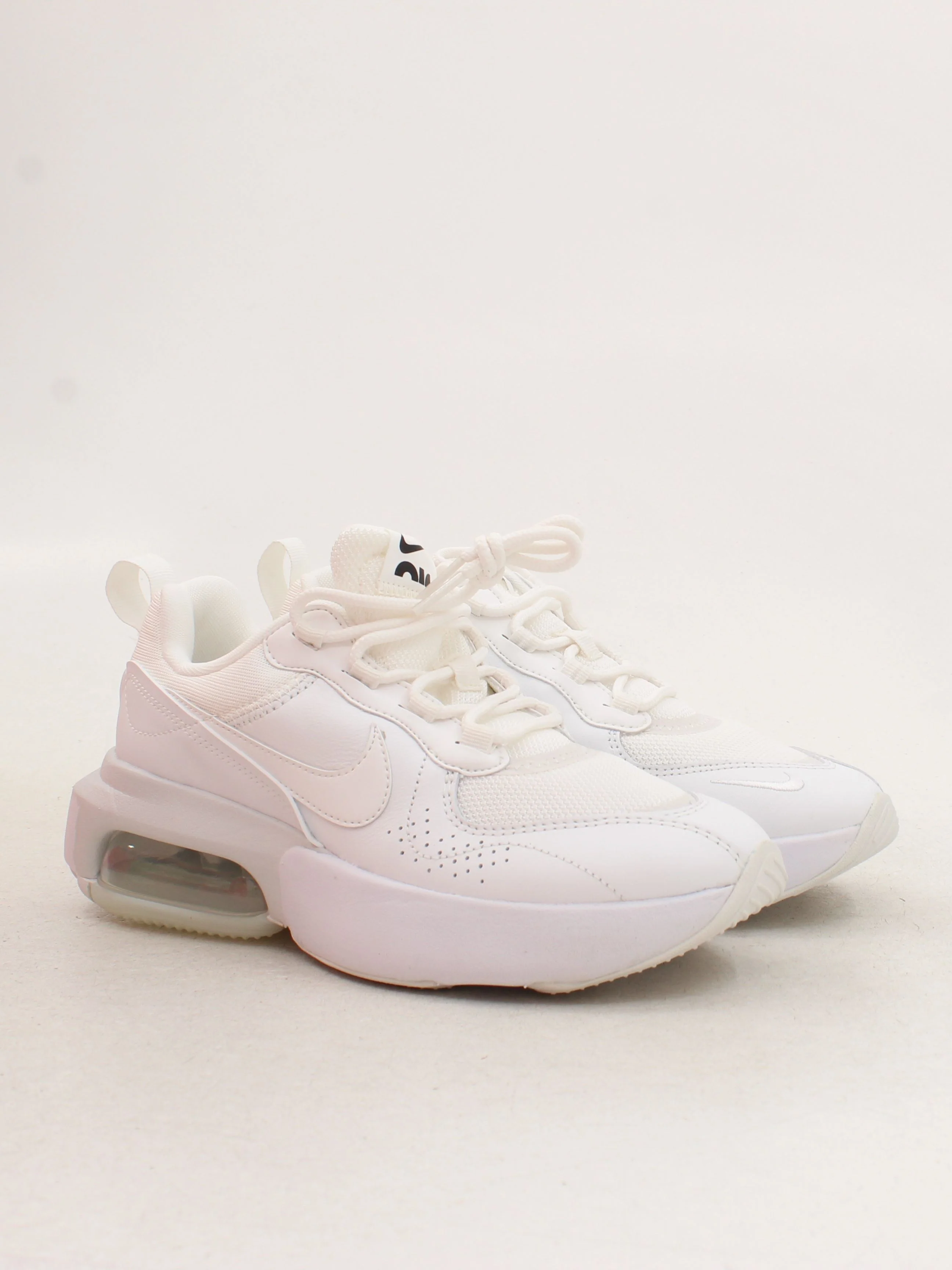 Nike Women's Trainers UK3.5 in White RRP £60.5 - Image 4