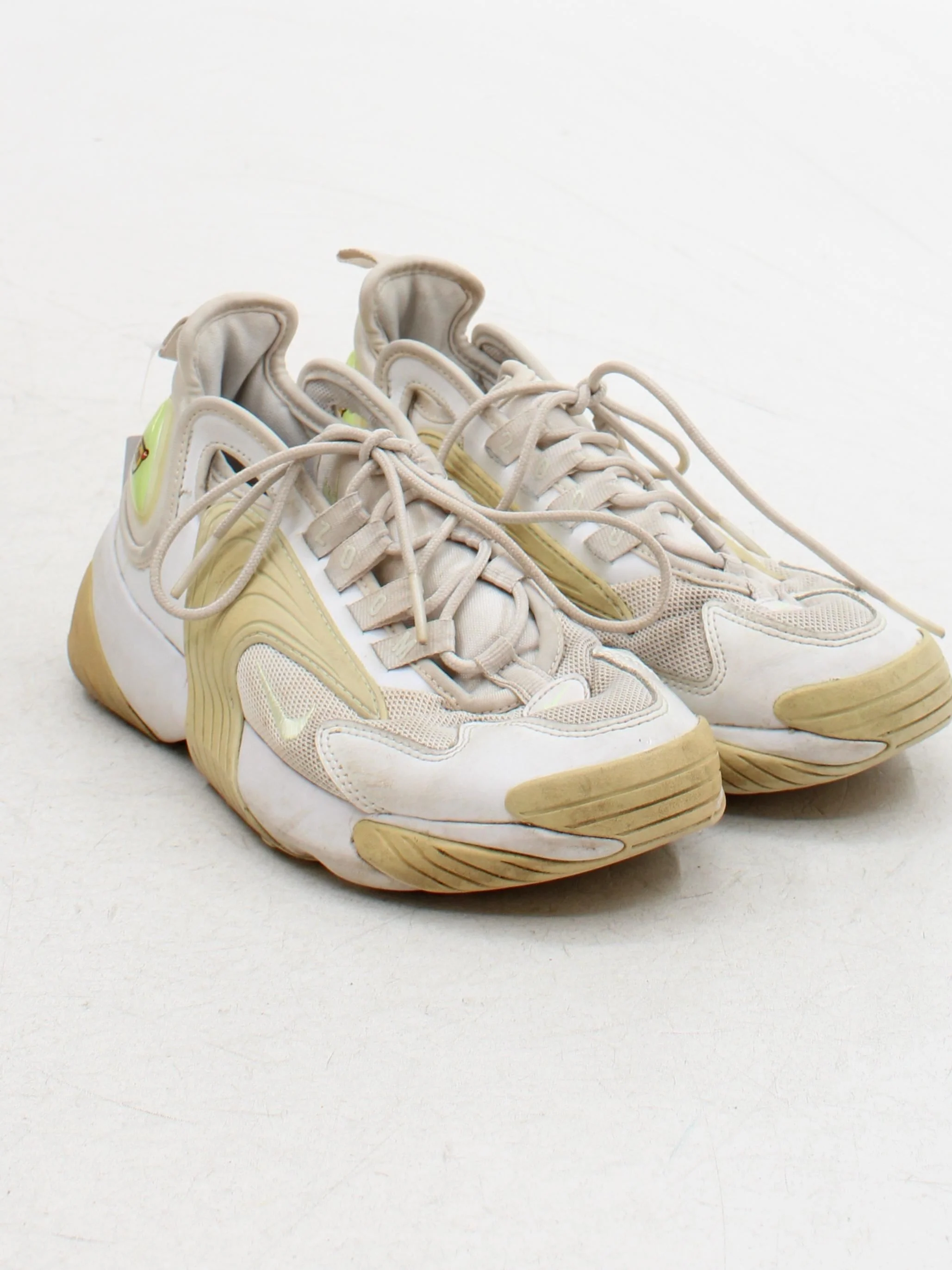 Nike Women's Trainers UK3 in White - Image 4