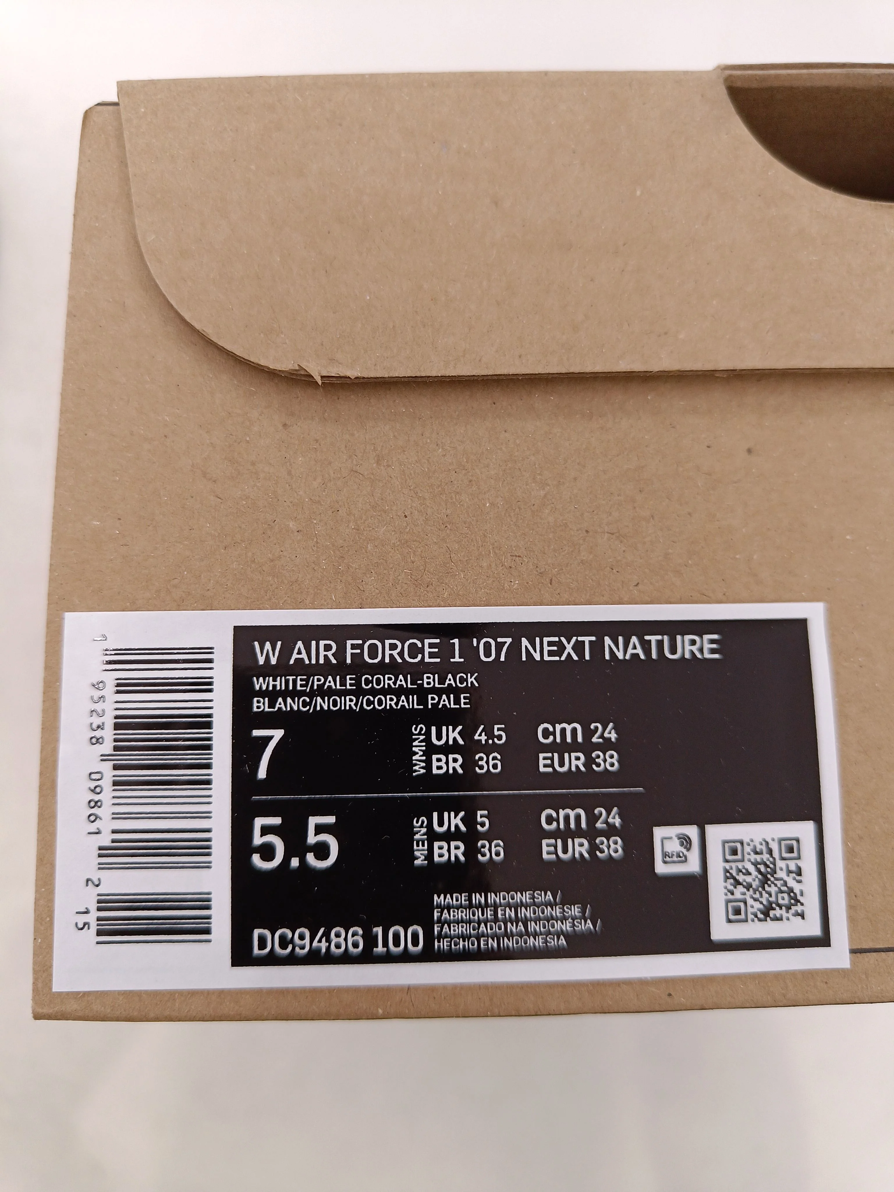 Nike Women's Trainers UK4.5 in White RRP £109.5 - Image 8