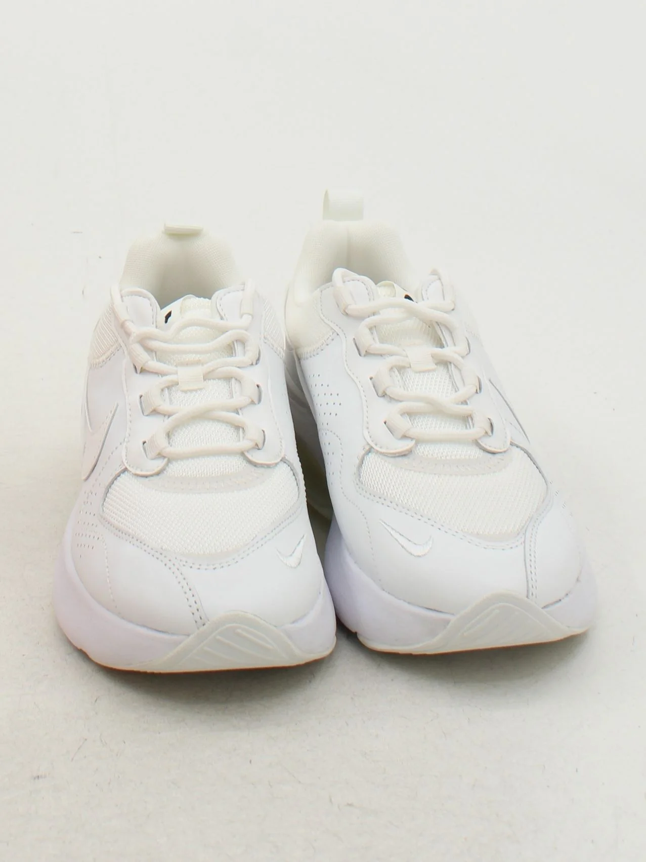 Nike Women's Trainers UK5.5 in White RRP £104.5 - Image 2