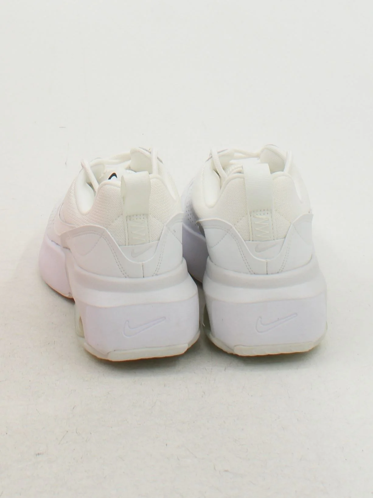 Nike Women's Trainers UK5.5 in White RRP £104.5 - Image 3
