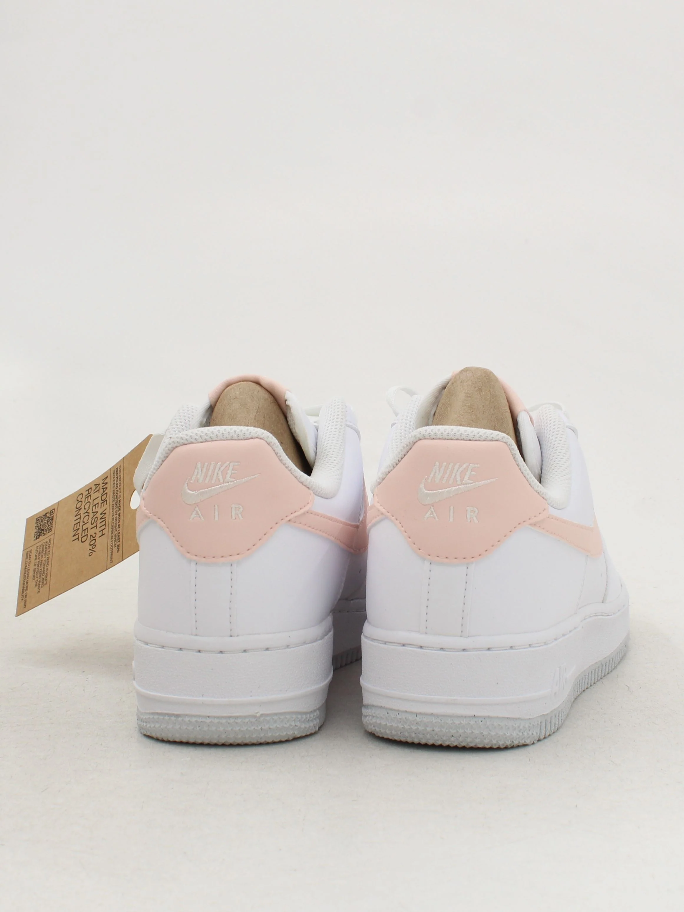 Nike Women's Trainers UK5.5 in White RRP £109.5 - Image 3