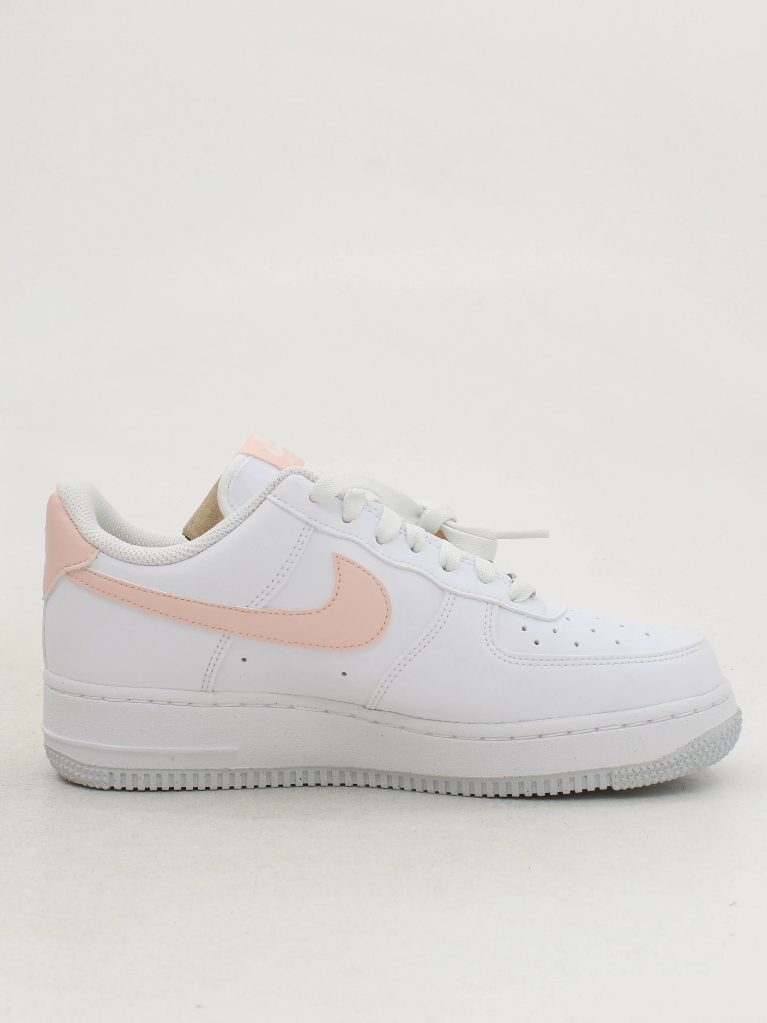 Nike Women's Trainers UK5.5 in White RRP £109.5 - Image 5