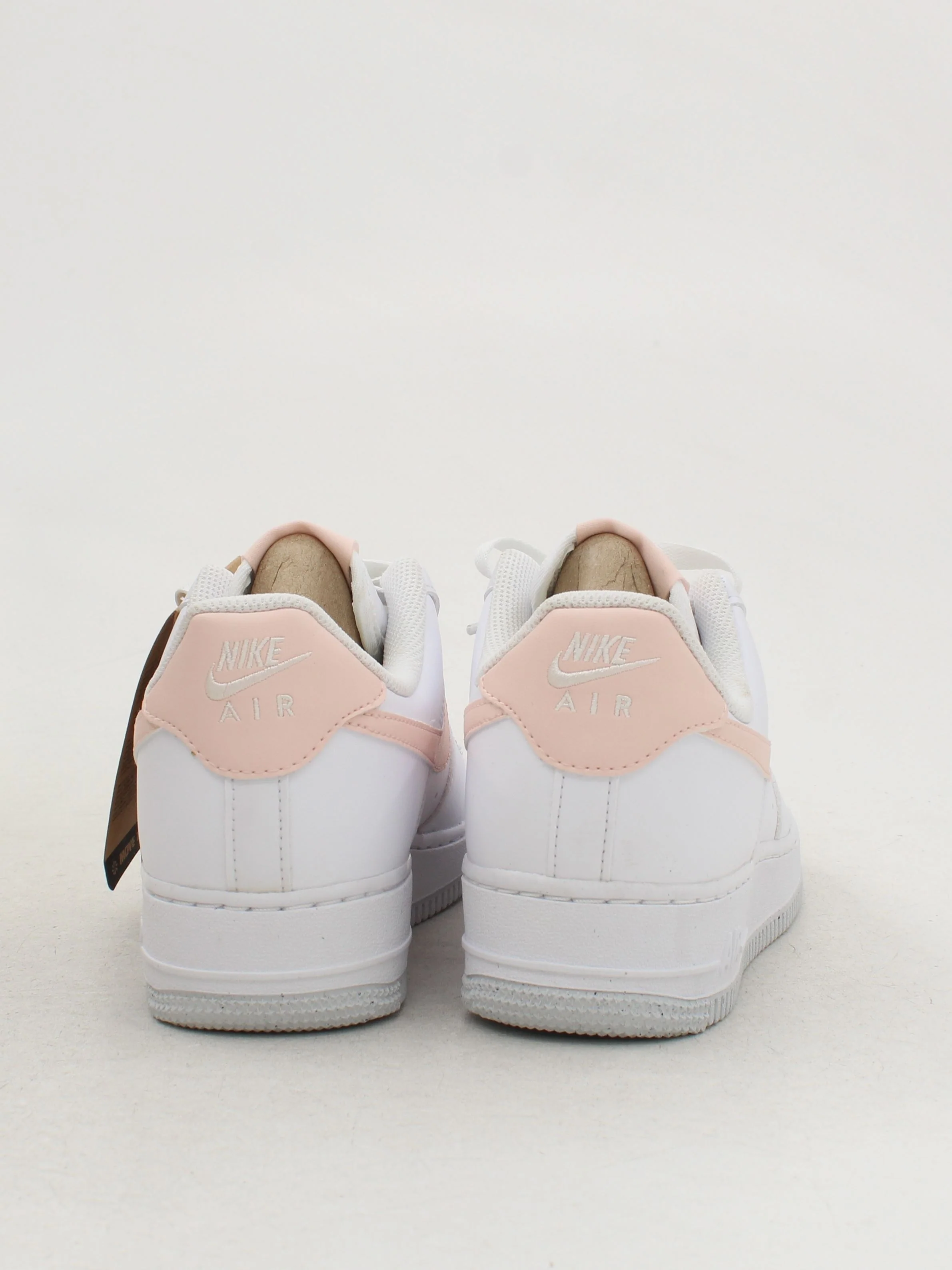 Nike Women's Trainers UK5.5 in White RRP £109.5 - Image 3