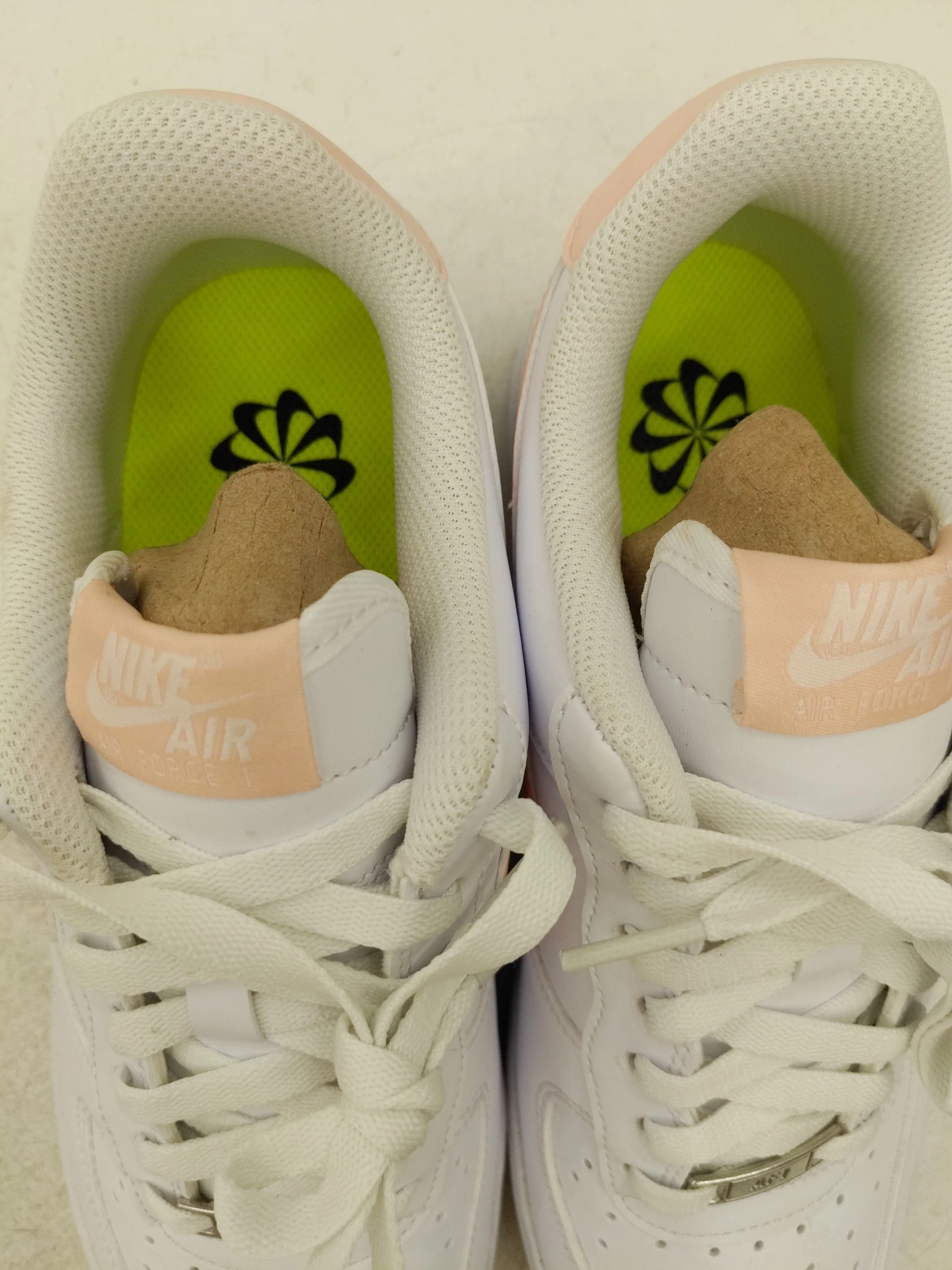 Nike Women's Trainers UK5.5 in White RRP £109.5 - Image 6